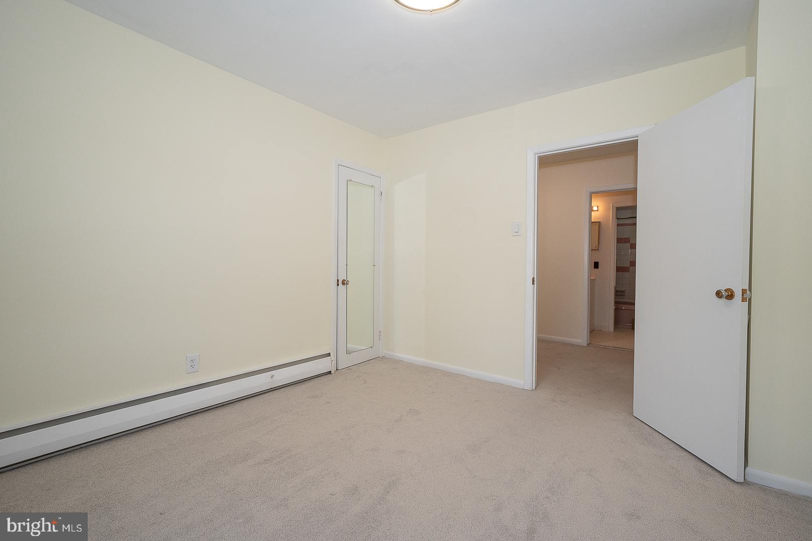 EXECUTIVE ESTATES - Residential