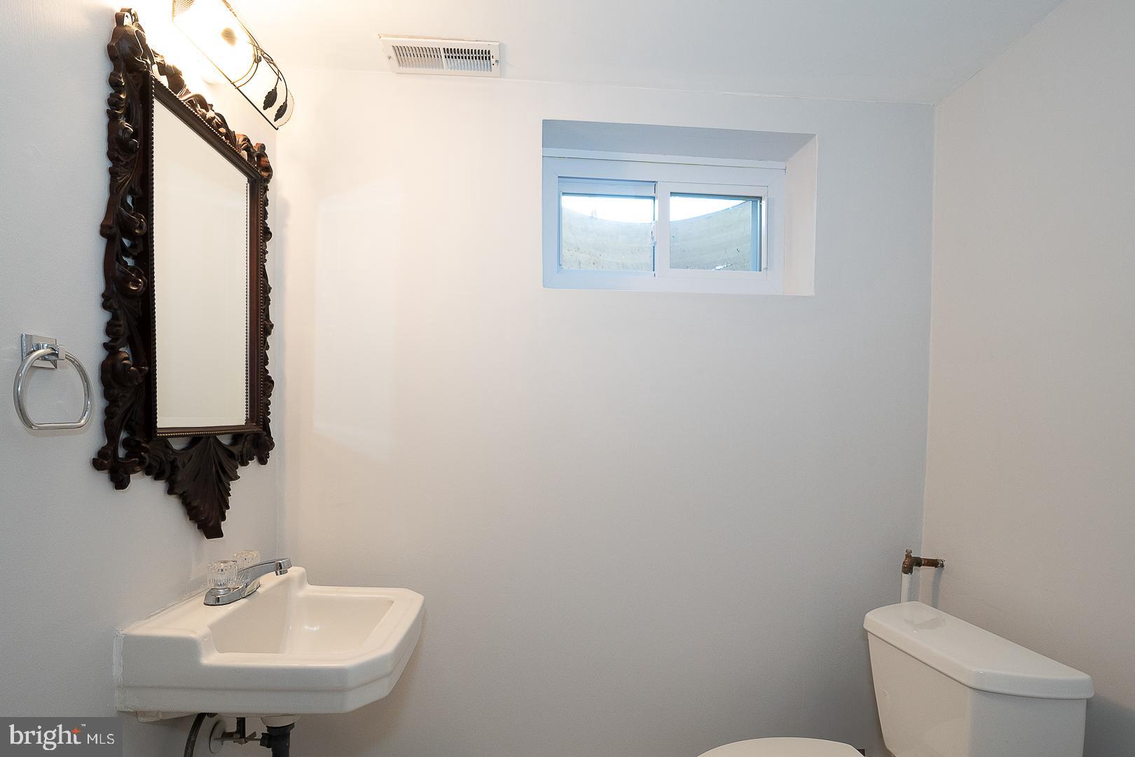 EXECUTIVE ESTATES - Residential