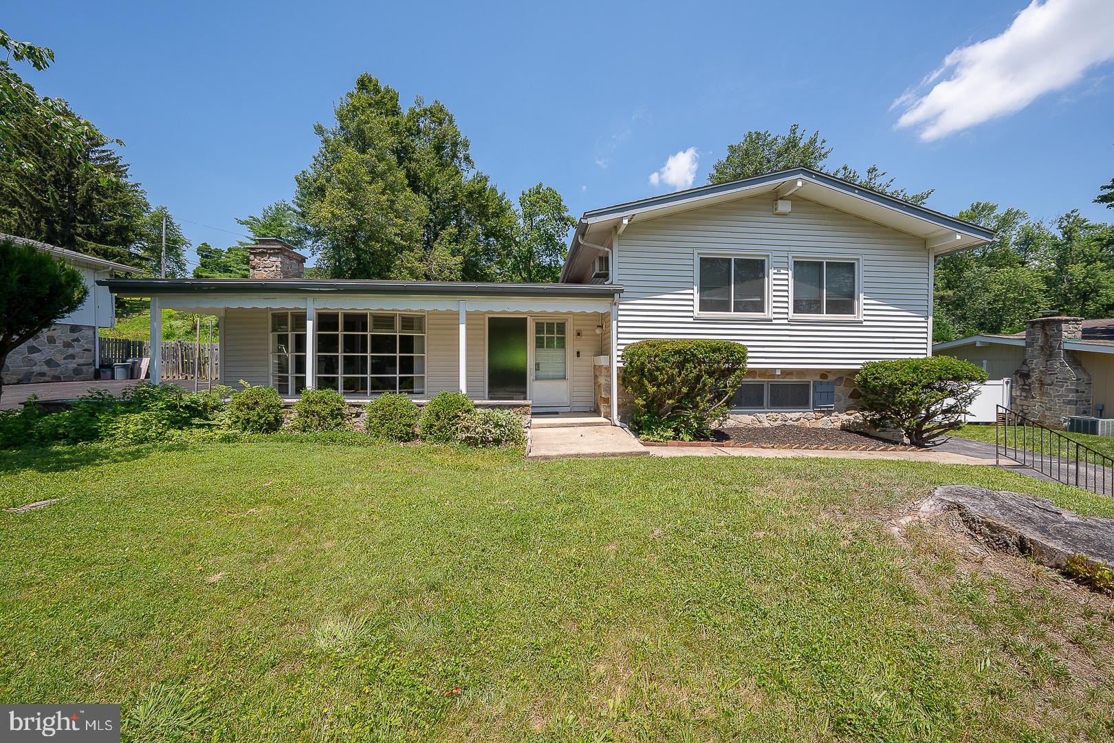 161 LANTERN LANE