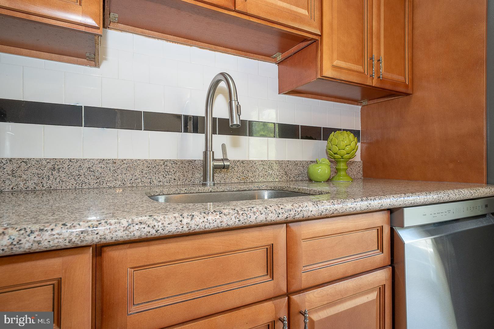 EXECUTIVE ESTATES - Residential