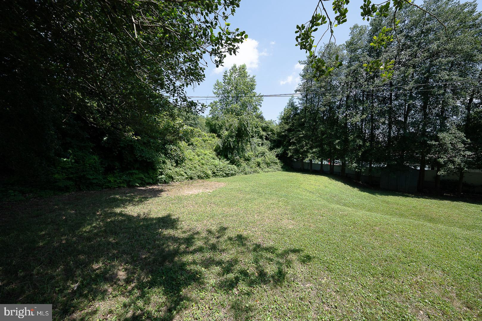 EXECUTIVE ESTATES - Residential