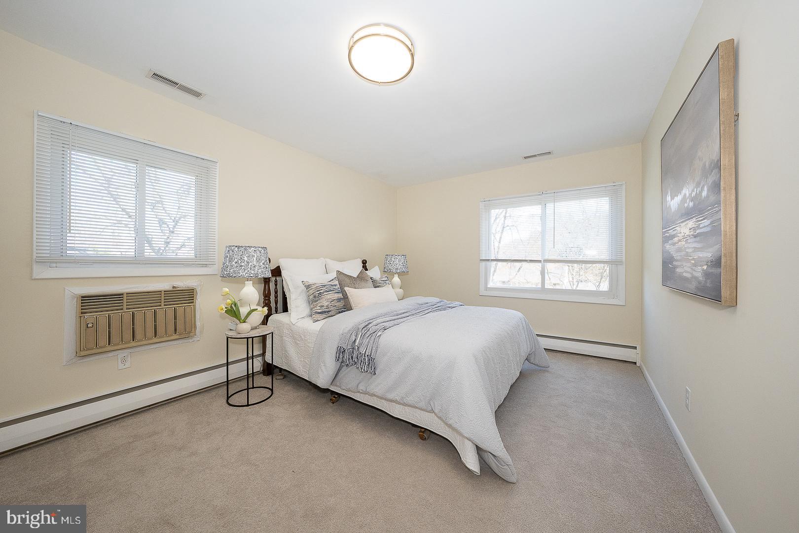 EXECUTIVE ESTATES - Residential