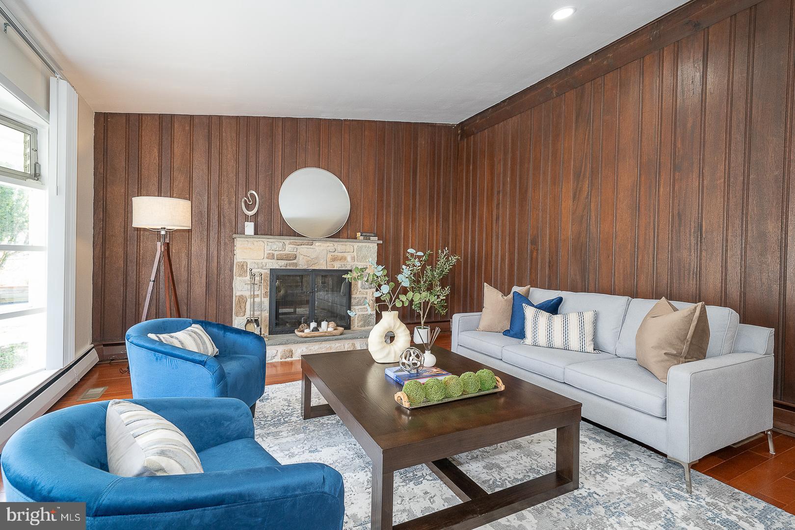 EXECUTIVE ESTATES - Residential