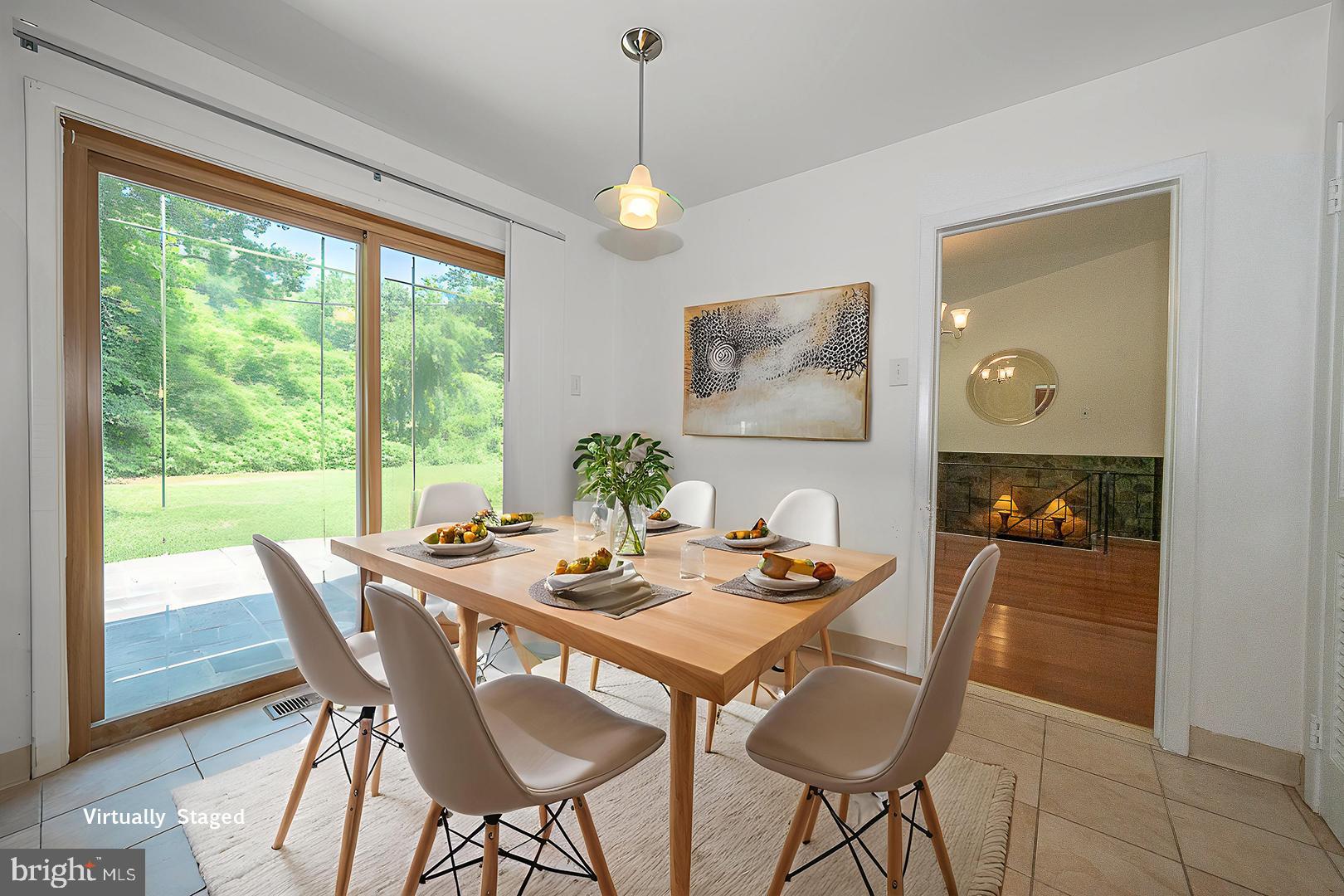 EXECUTIVE ESTATES - Residential