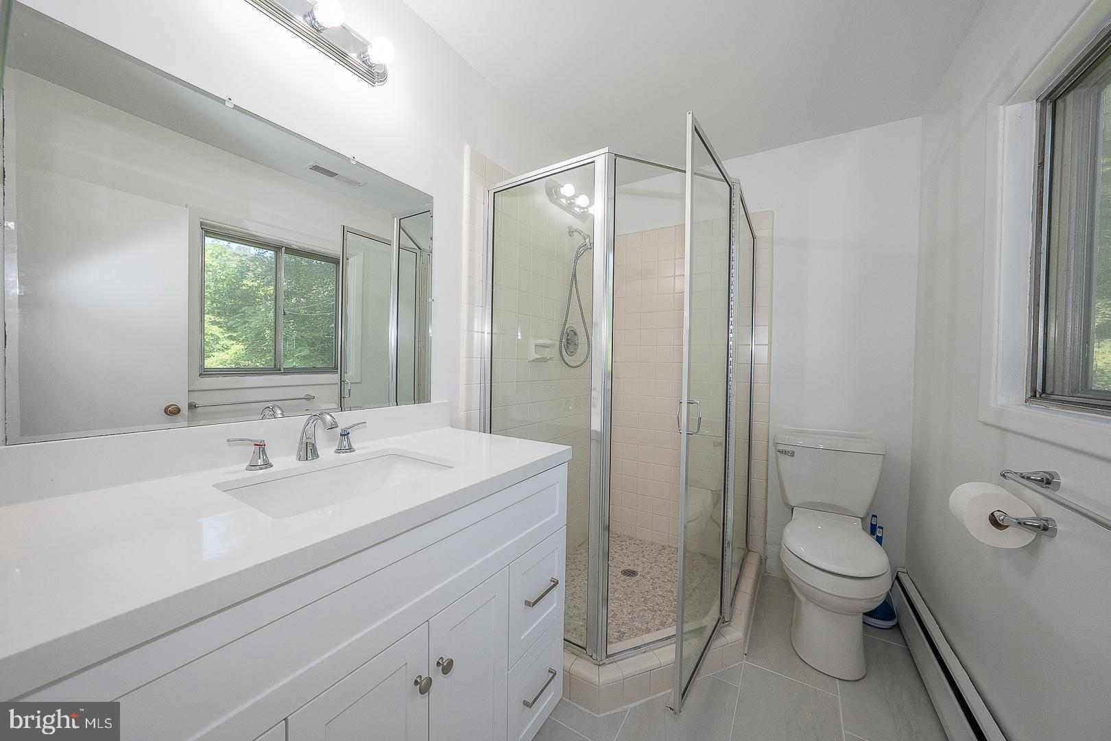 EXECUTIVE ESTATES - Residential