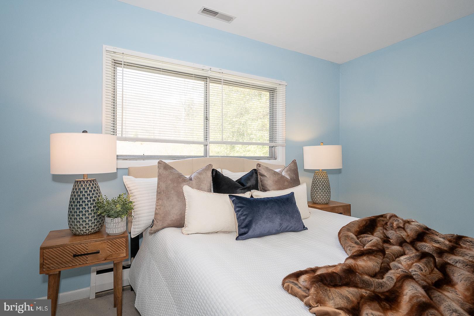 EXECUTIVE ESTATES - Residential