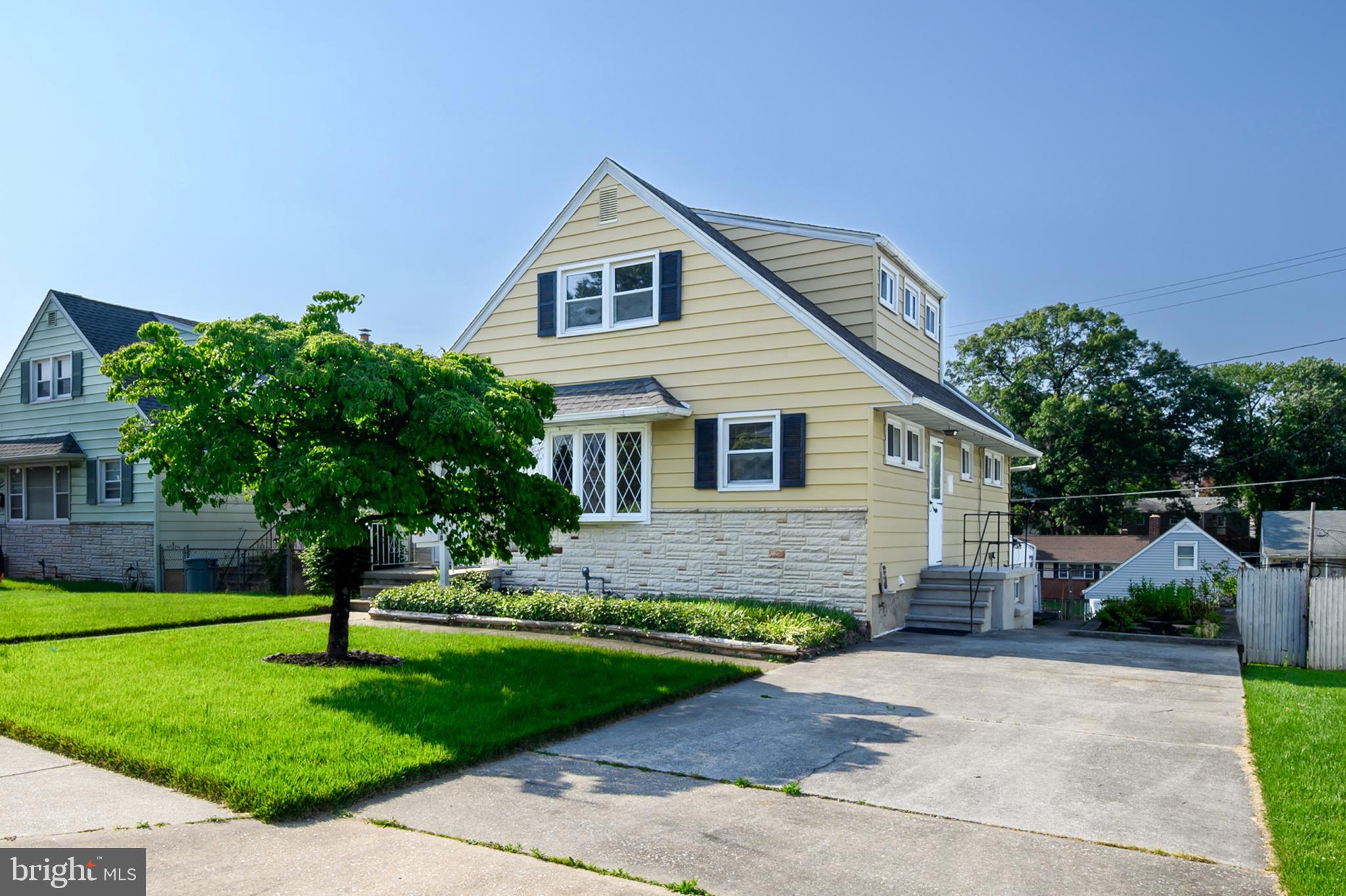 318 4TH AVENUE