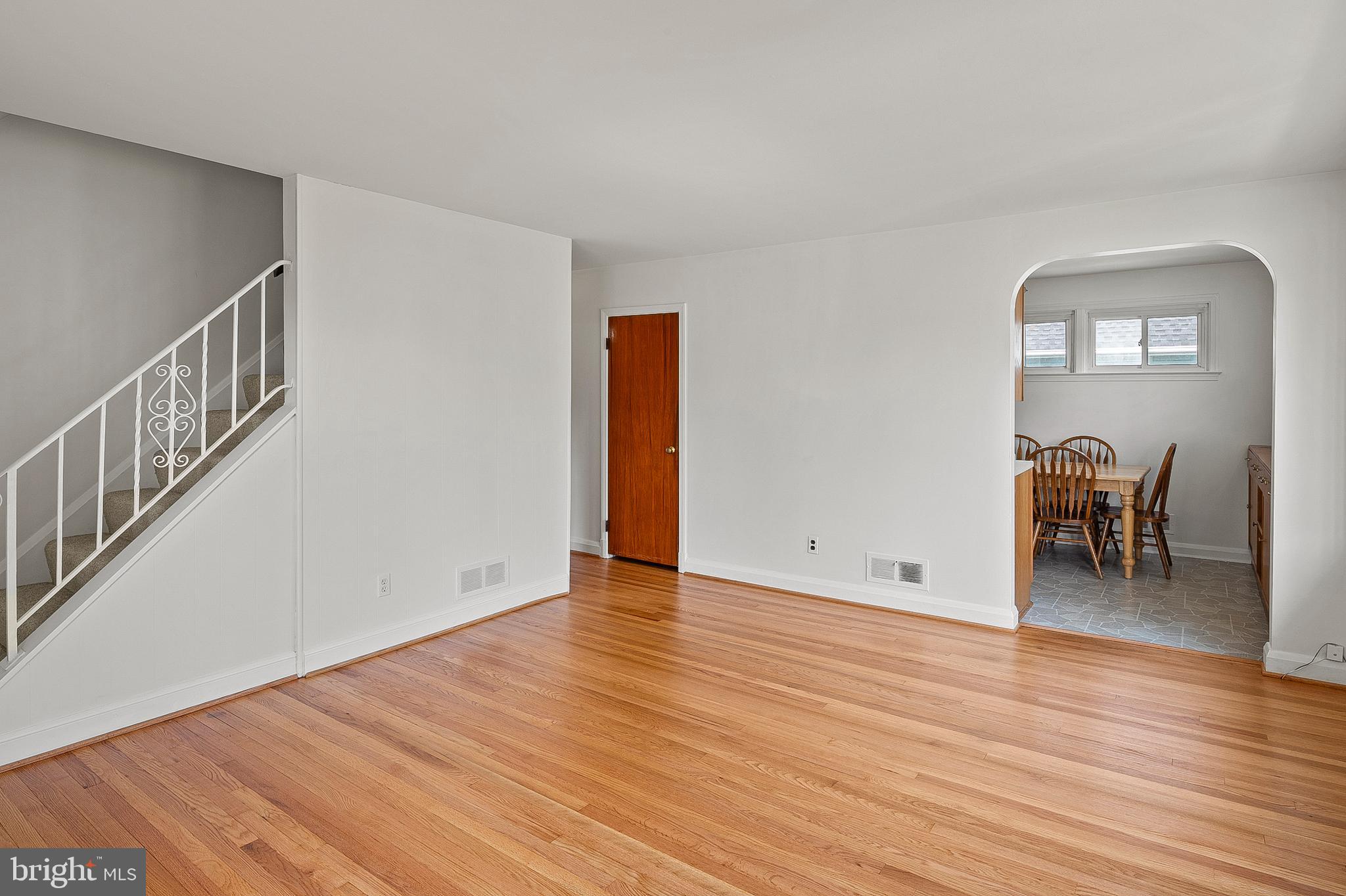 318 4TH AVENUE