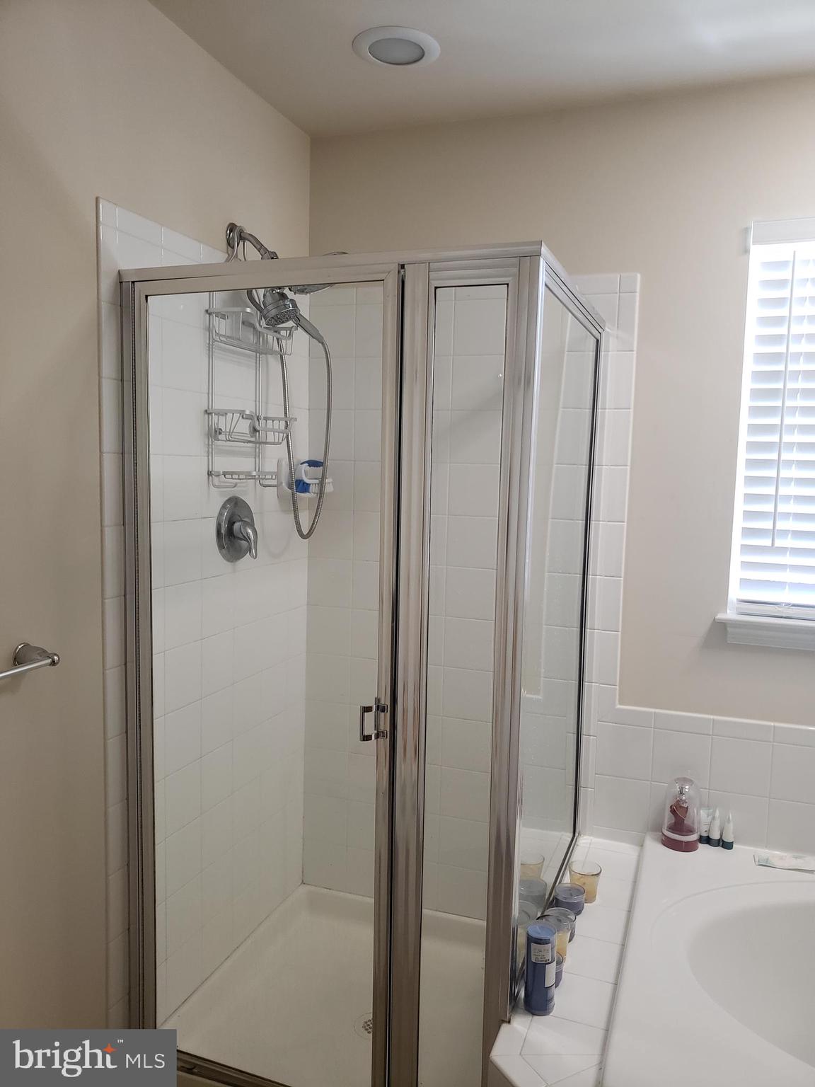 LINCOLN - Residential Lease