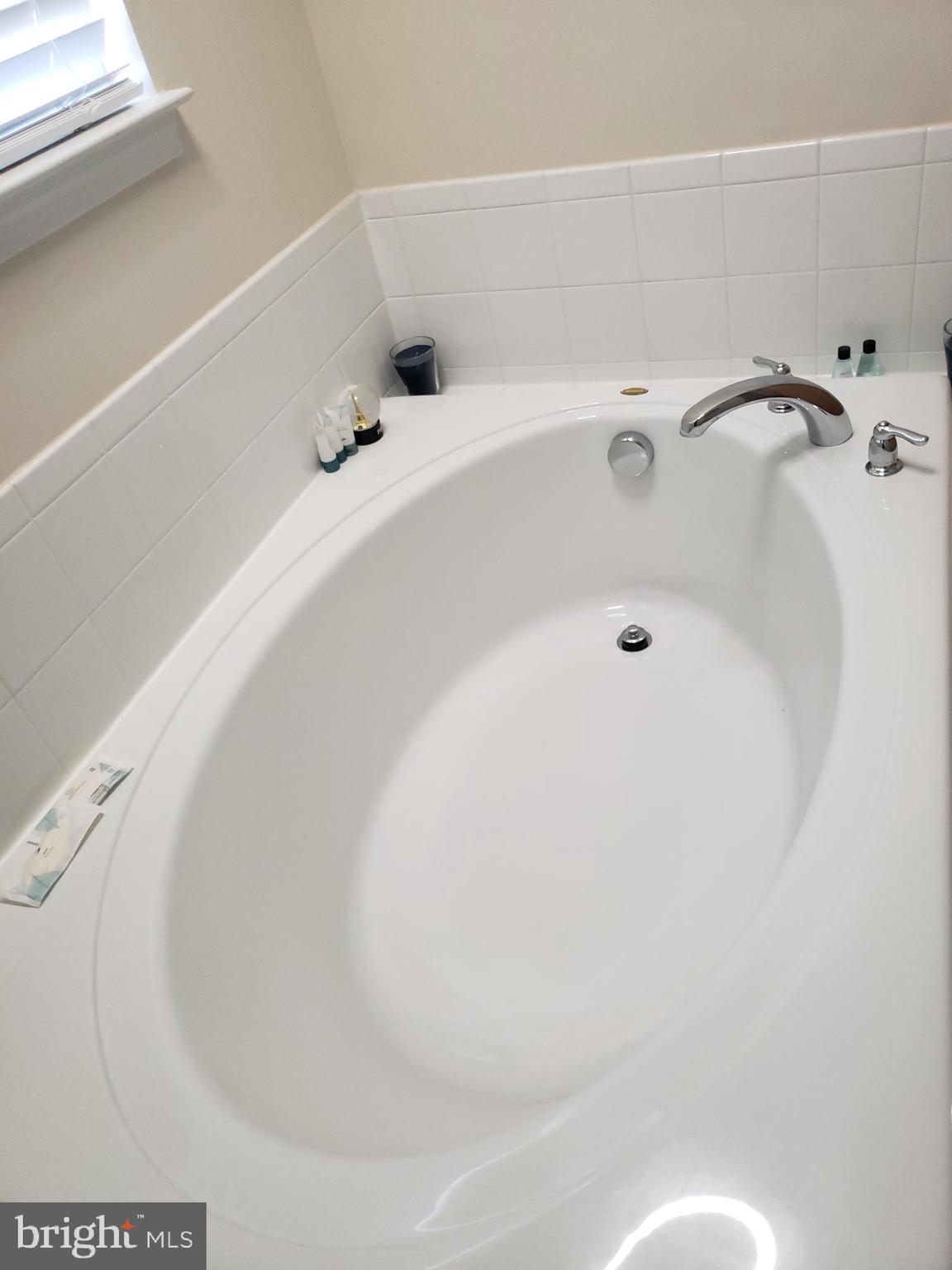 LINCOLN - Residential Lease