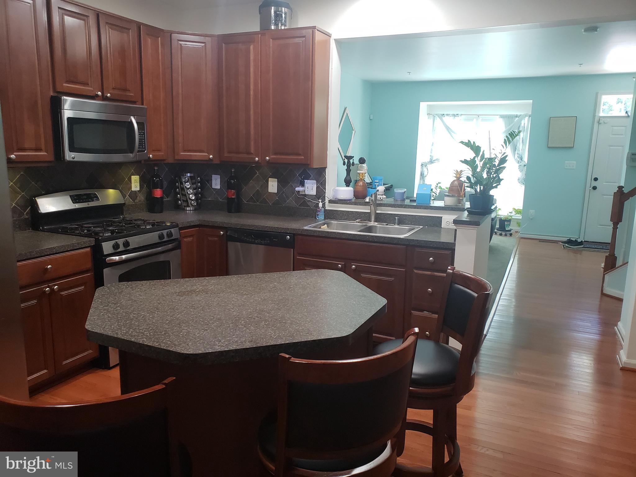 LINCOLN - Residential Lease