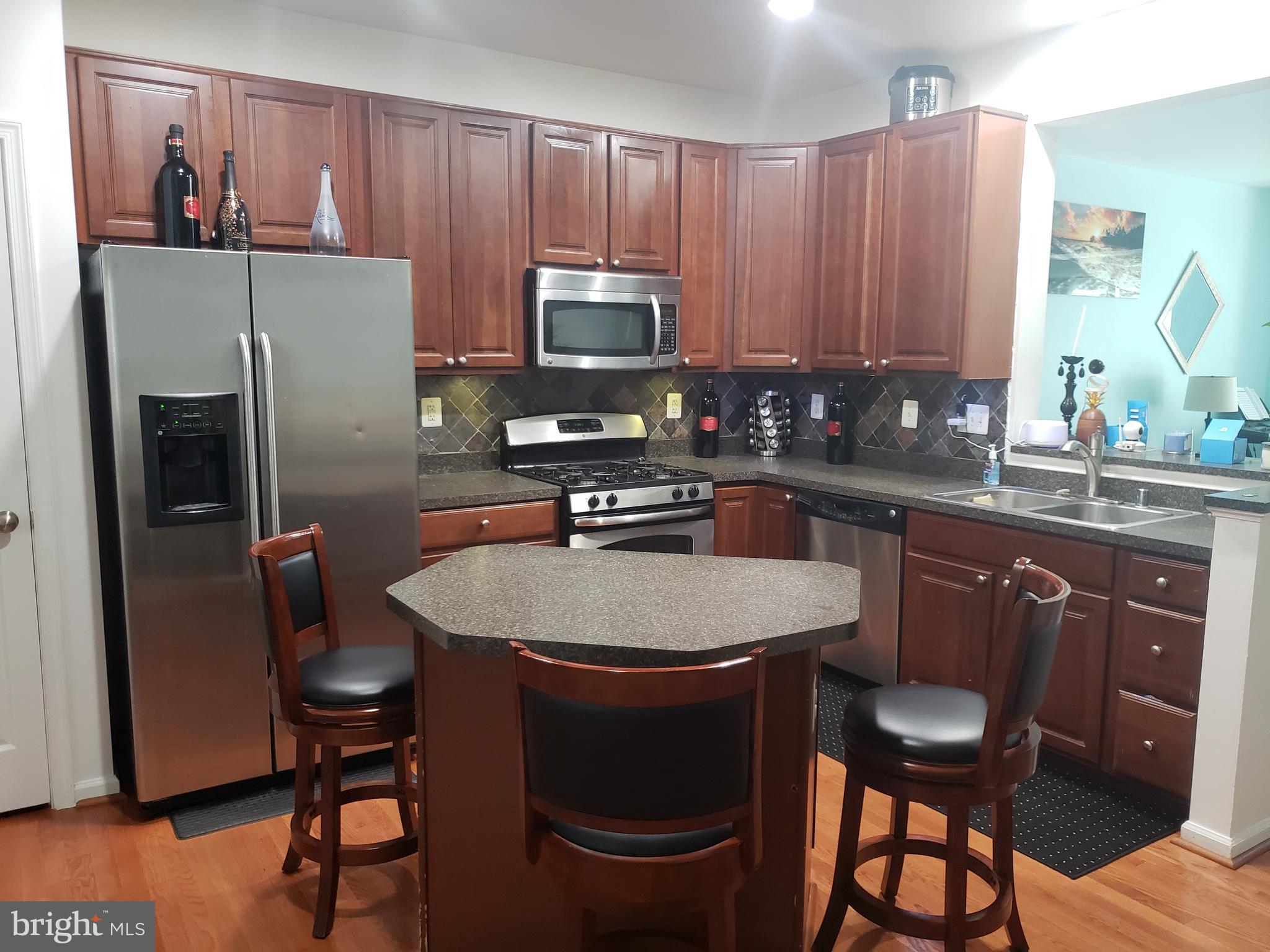 LINCOLN - Residential Lease