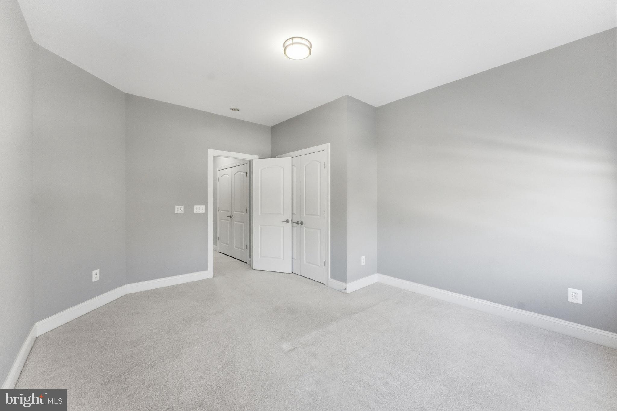 MIDDLETON FARM - Residential