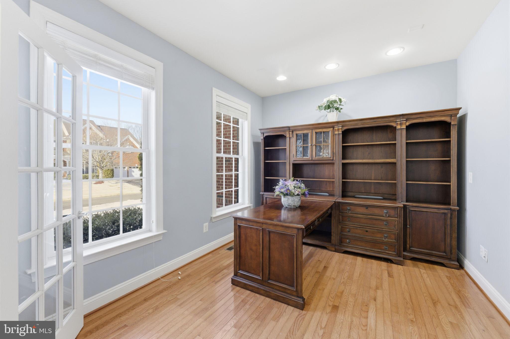 MIDDLETON FARM - Residential