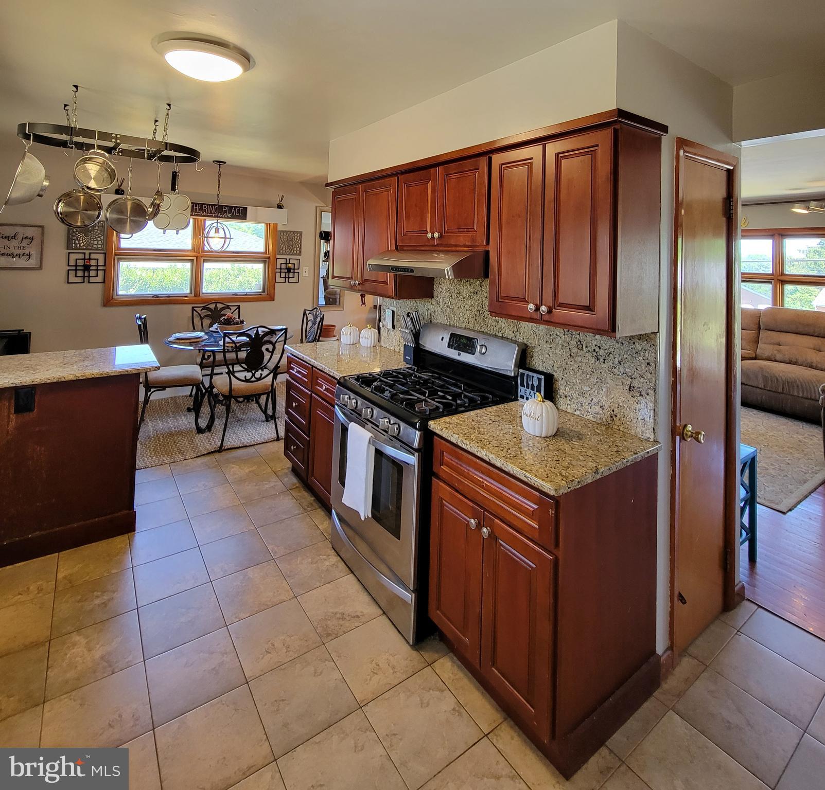 ORCHARD MANOR - Residential