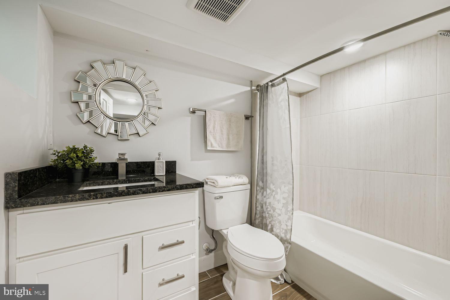 WOODMERE - Residential