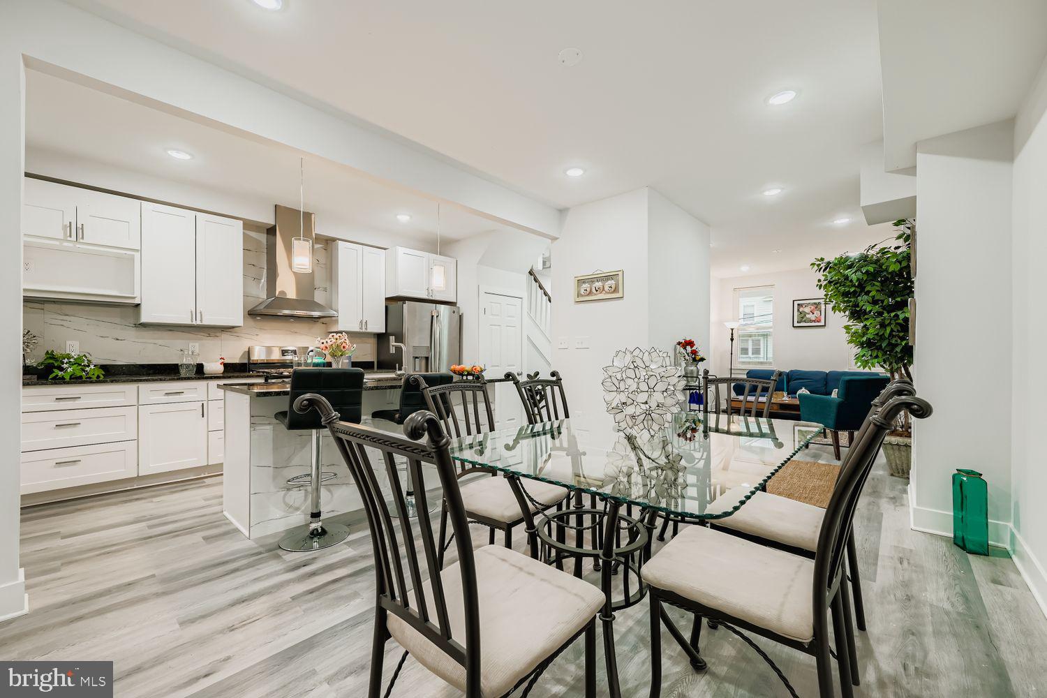 WOODMERE - Residential