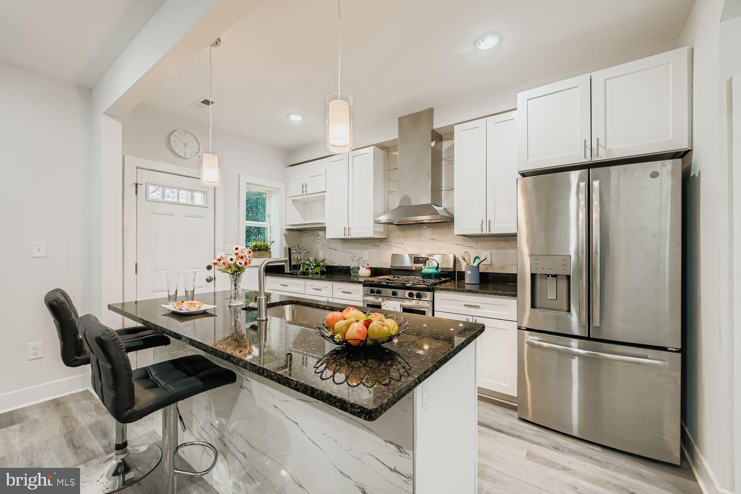 WOODMERE - Residential