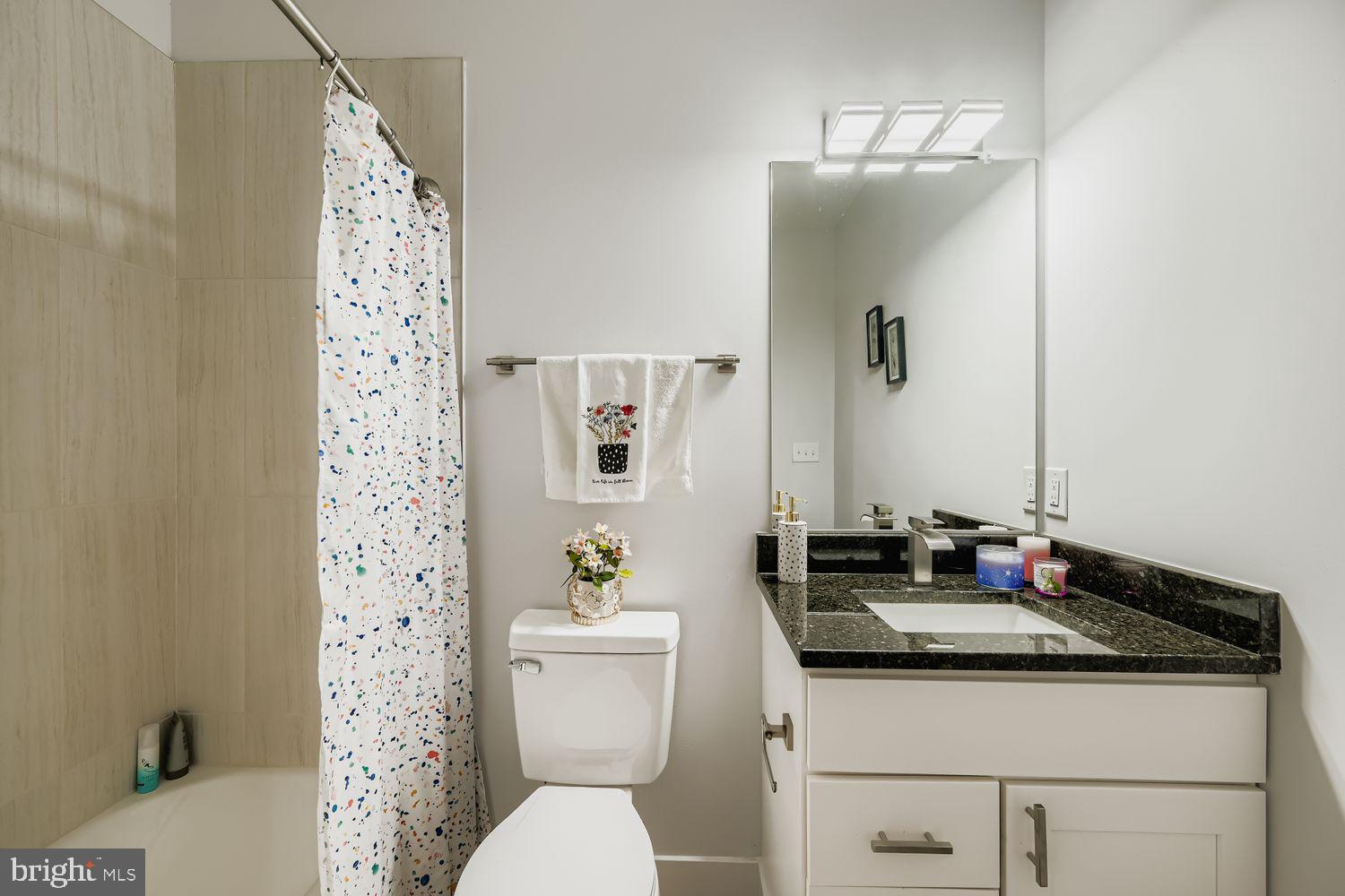 WOODMERE - Residential