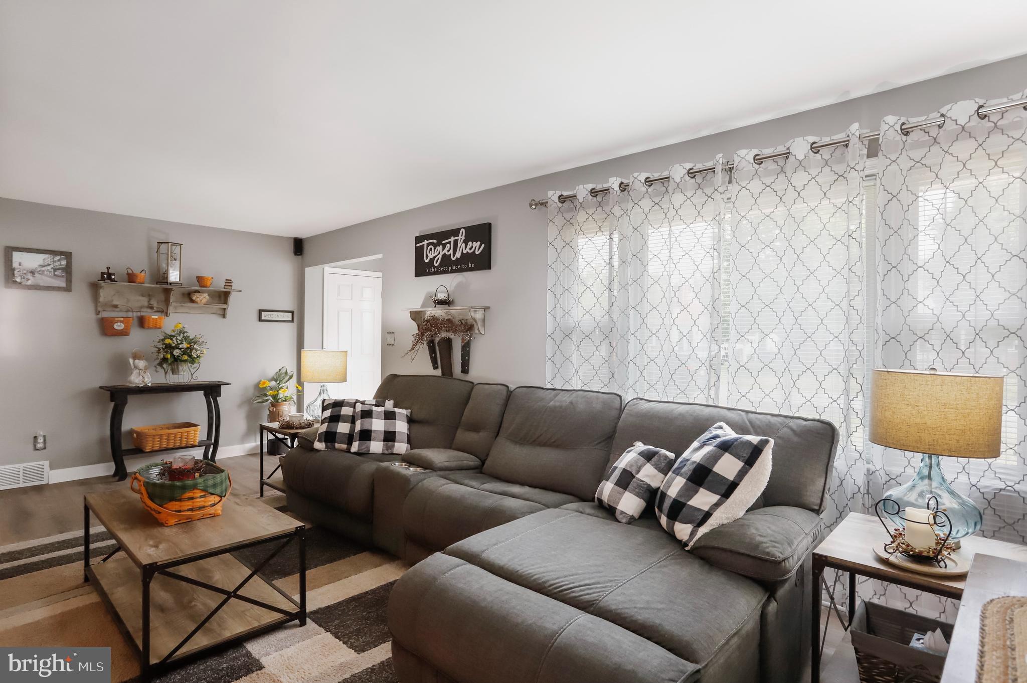 HALFWAY - Residential