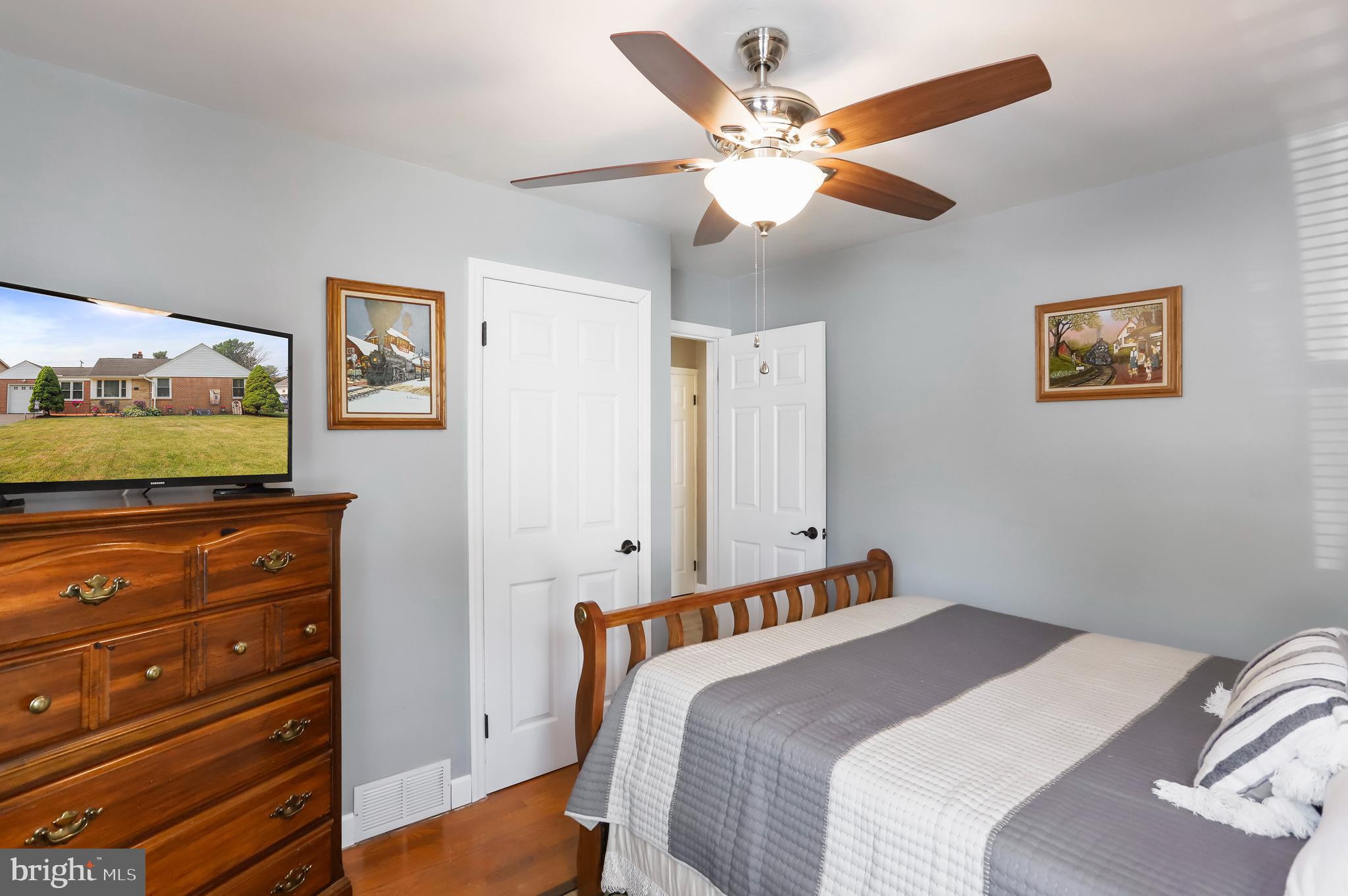 HALFWAY - Residential