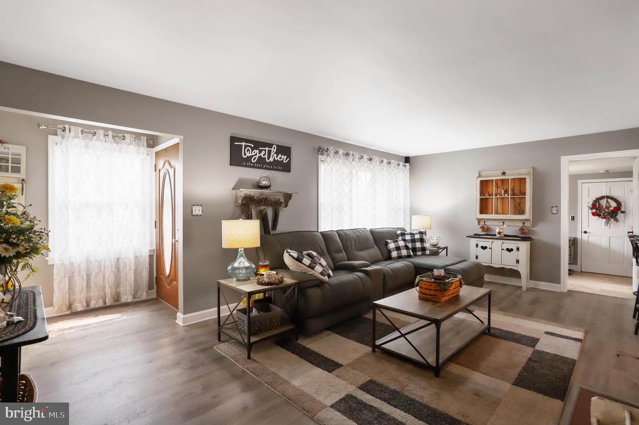 HALFWAY - Residential