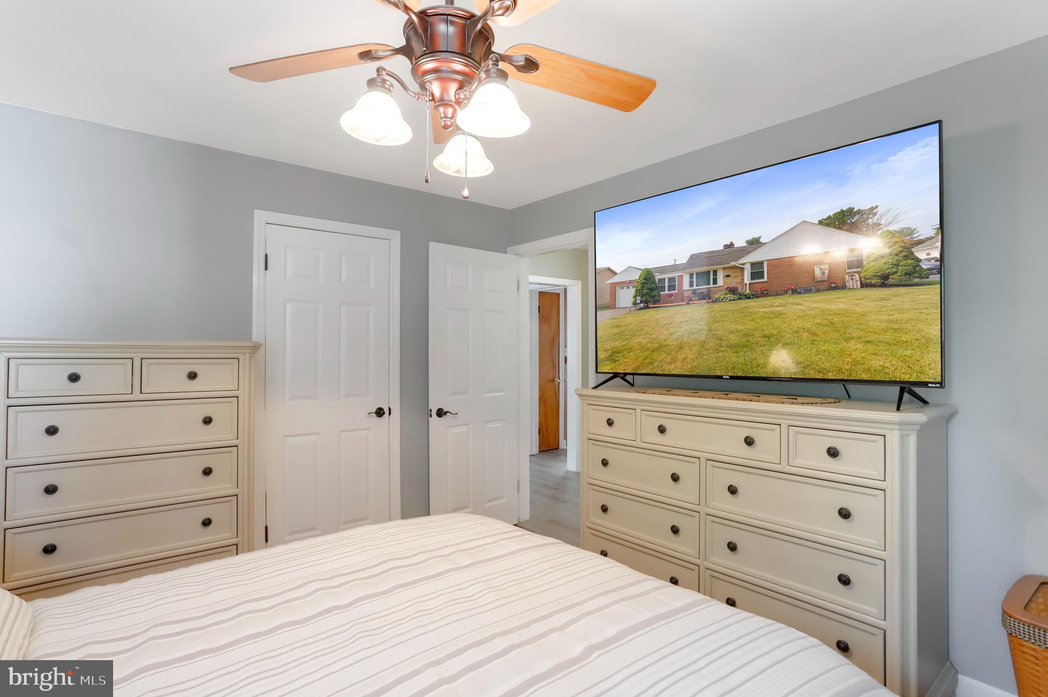 HALFWAY - Residential