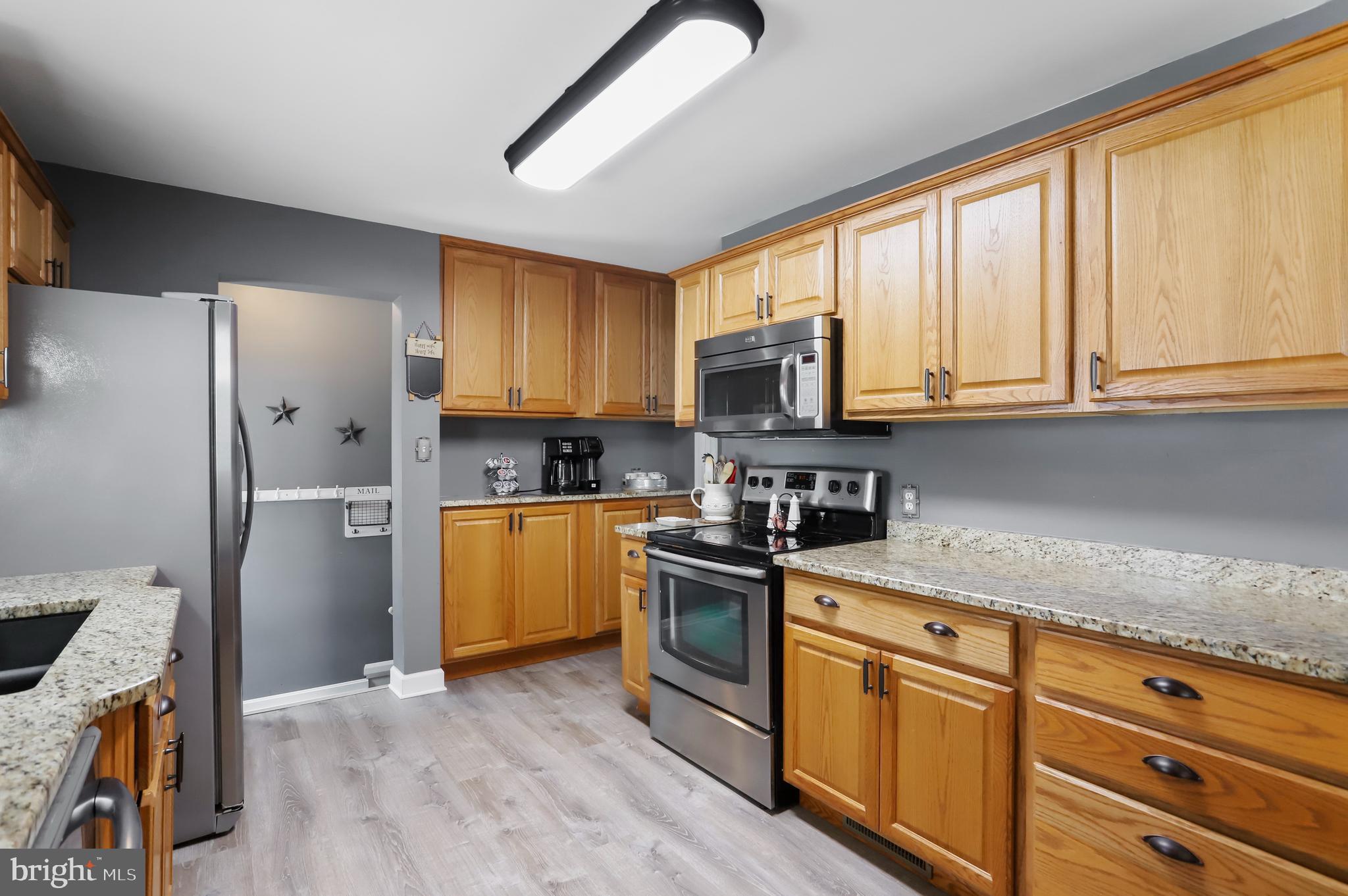 HALFWAY - Residential