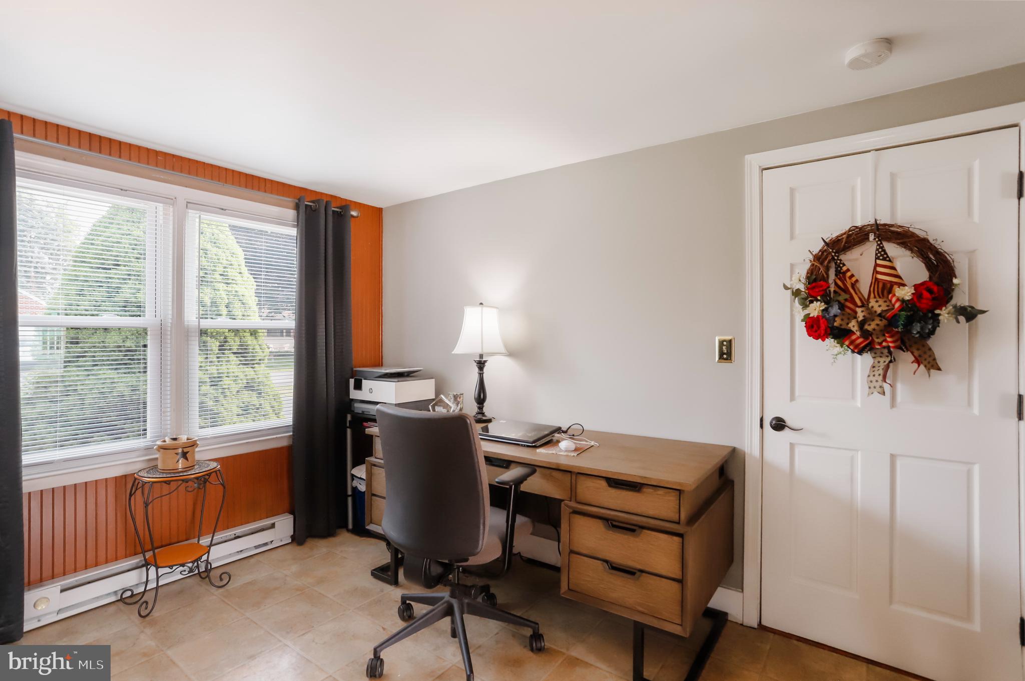 HALFWAY - Residential