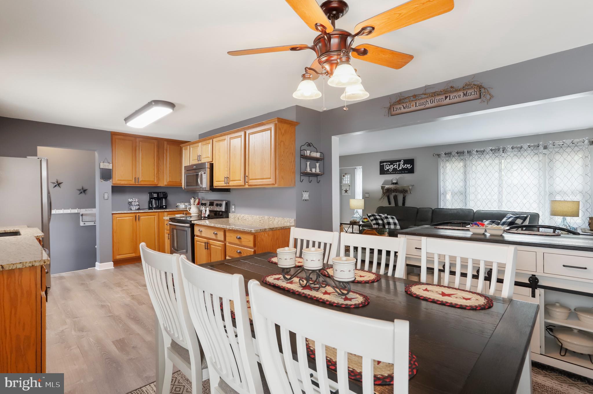 HALFWAY - Residential