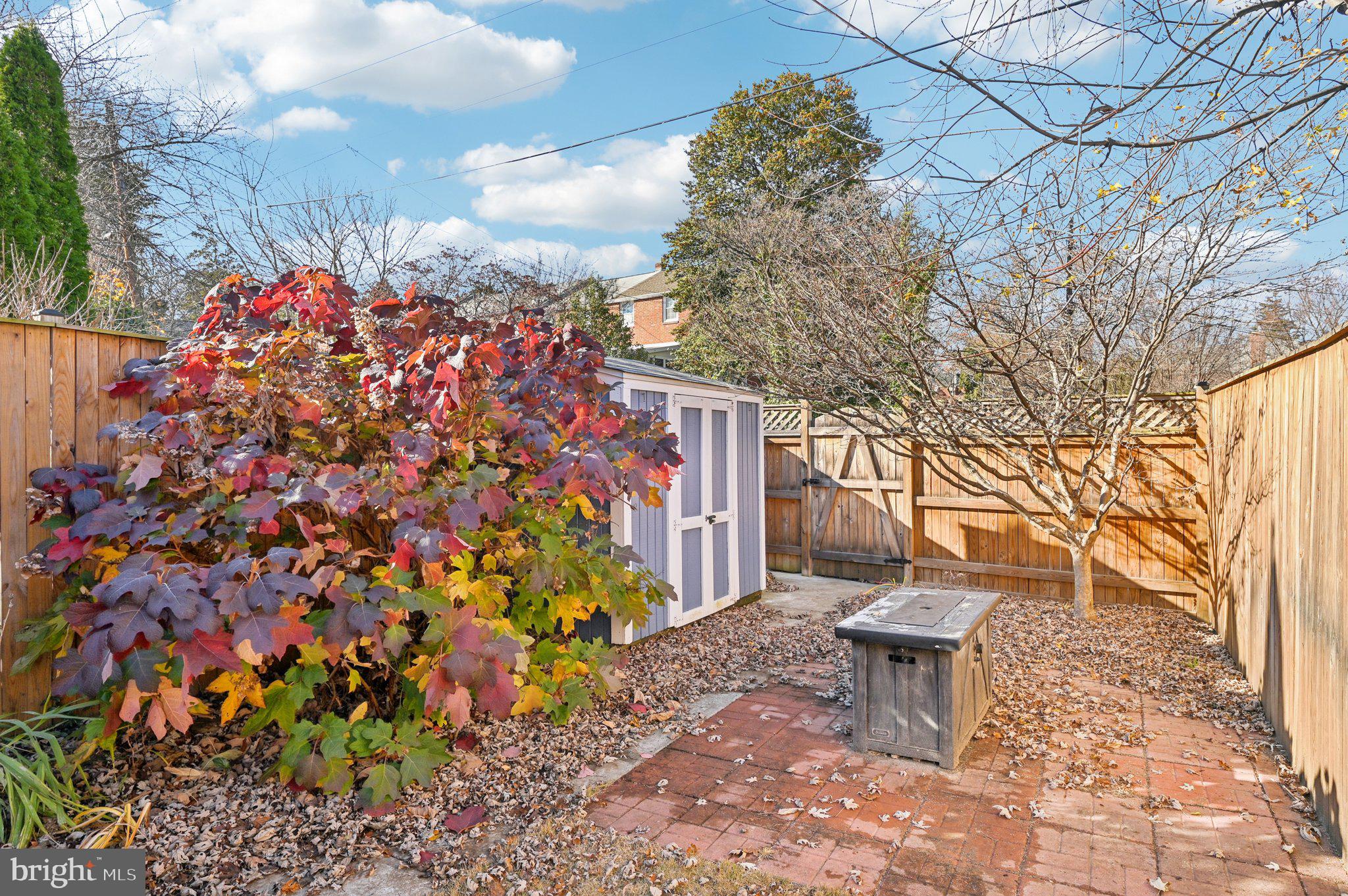 KNETTISHALL - Residential