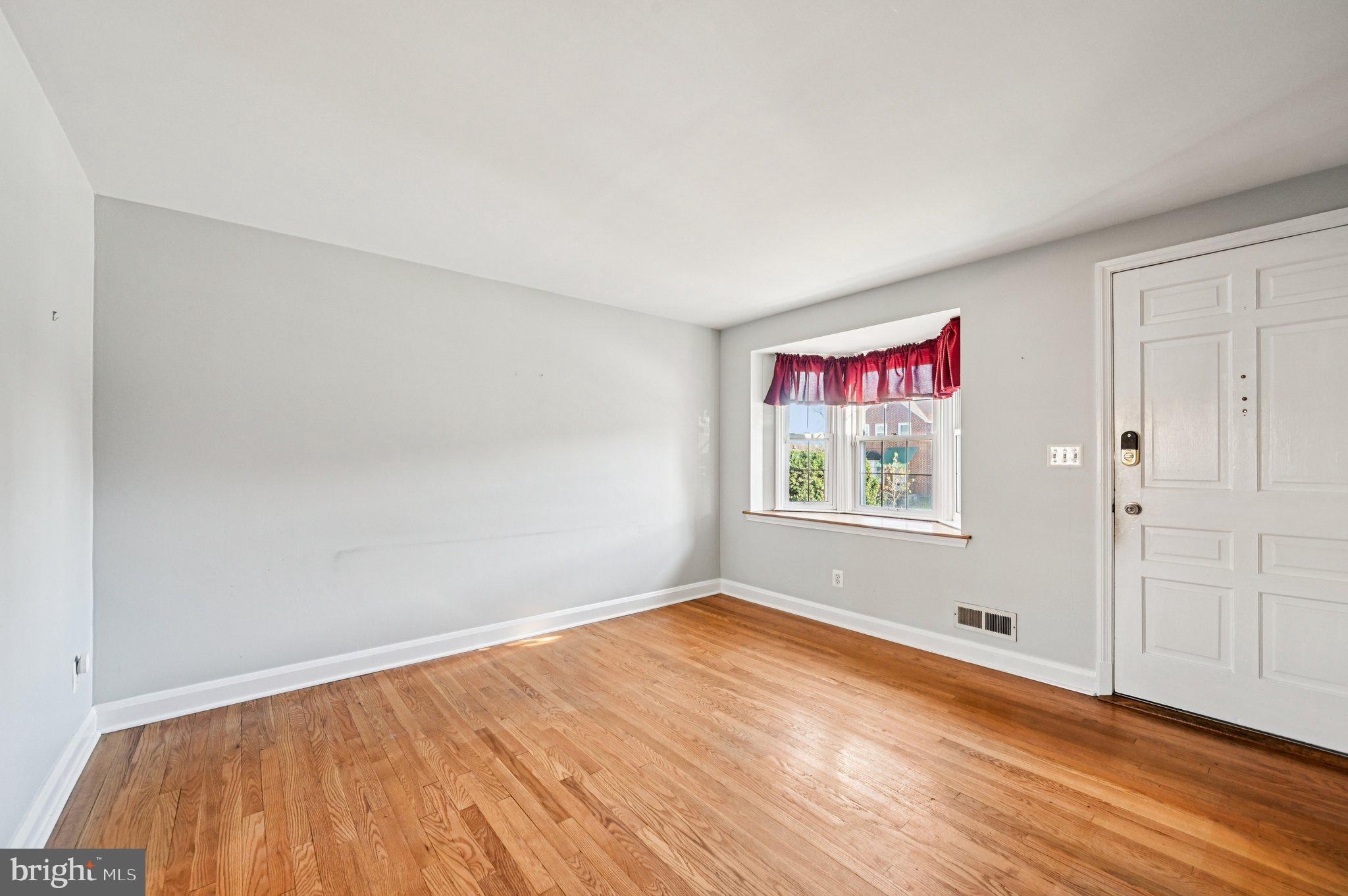 KNETTISHALL - Residential