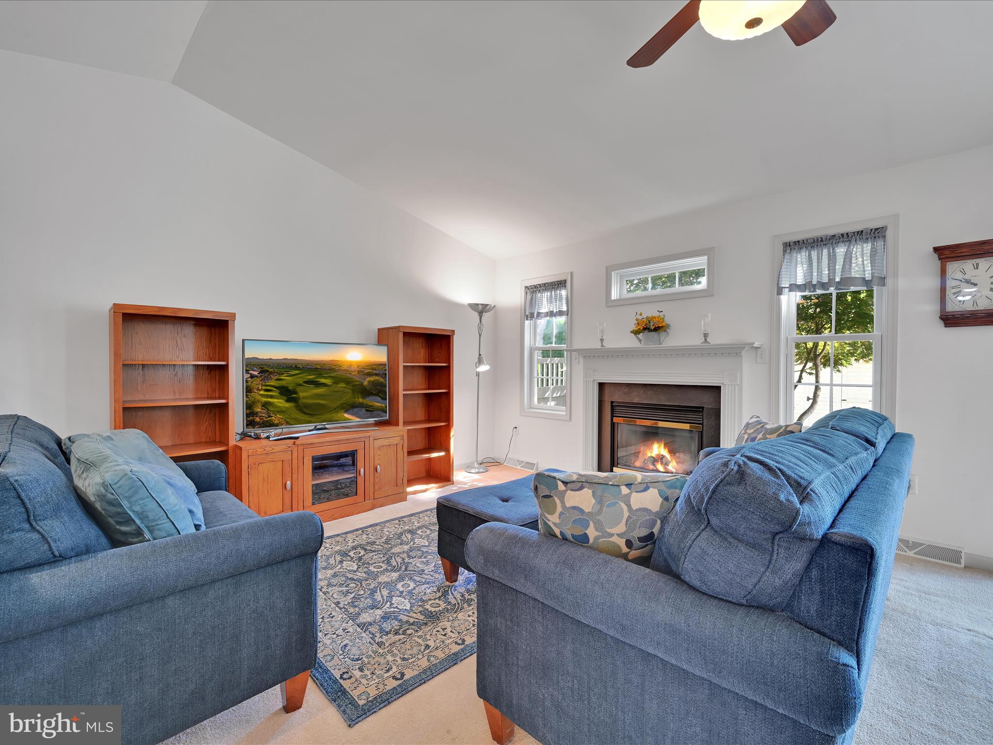 2142 WEEPING WILLOW LANE
