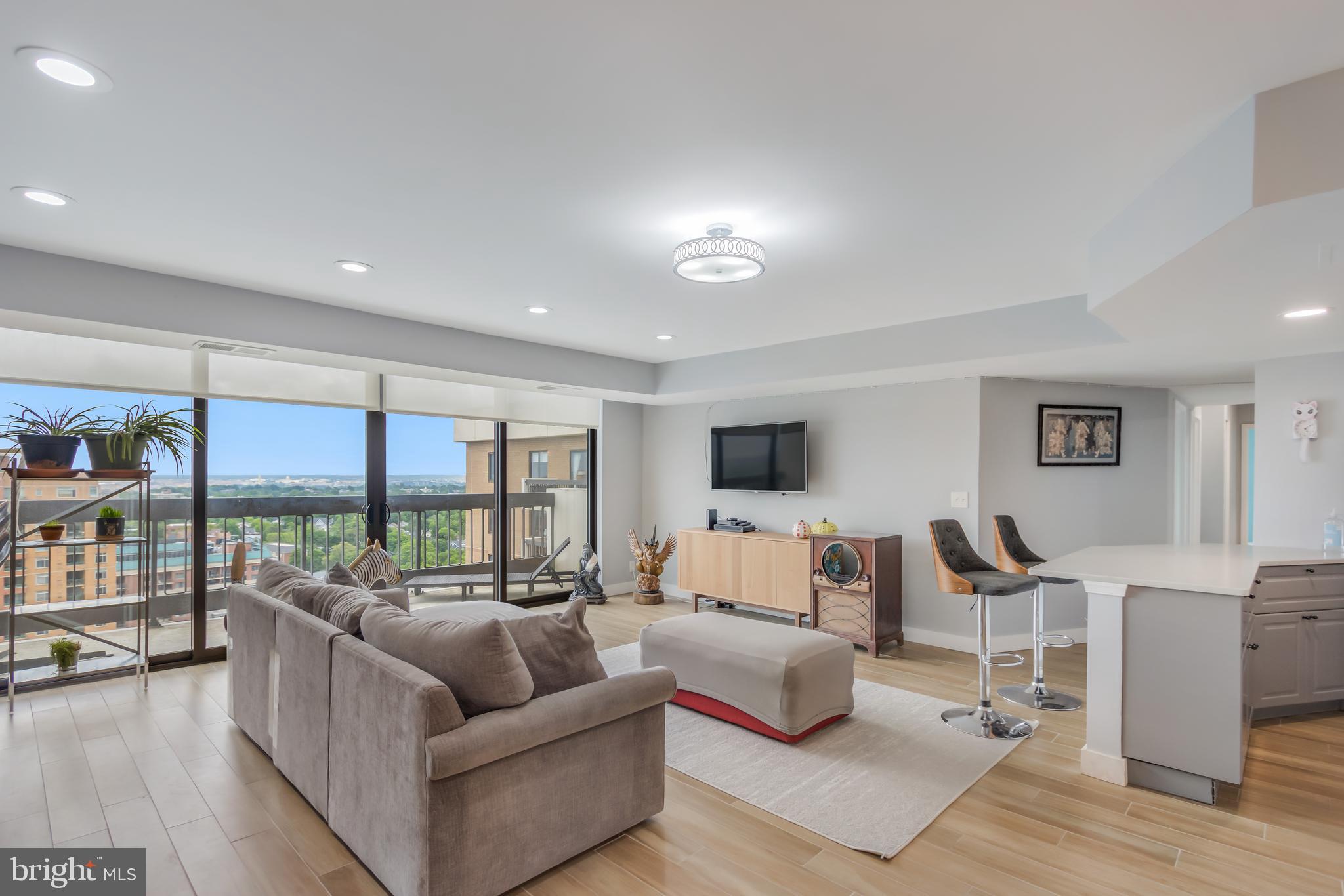 3800 FAIRFAX DRIVE 1802