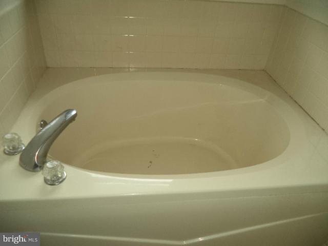 MAXA WOODS - Residential