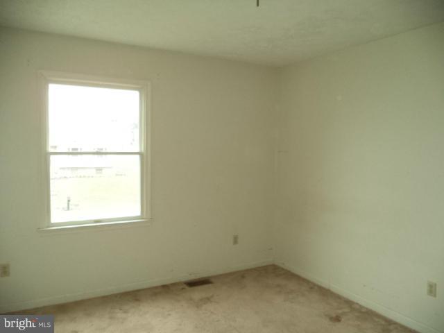 MAXA WOODS - Residential