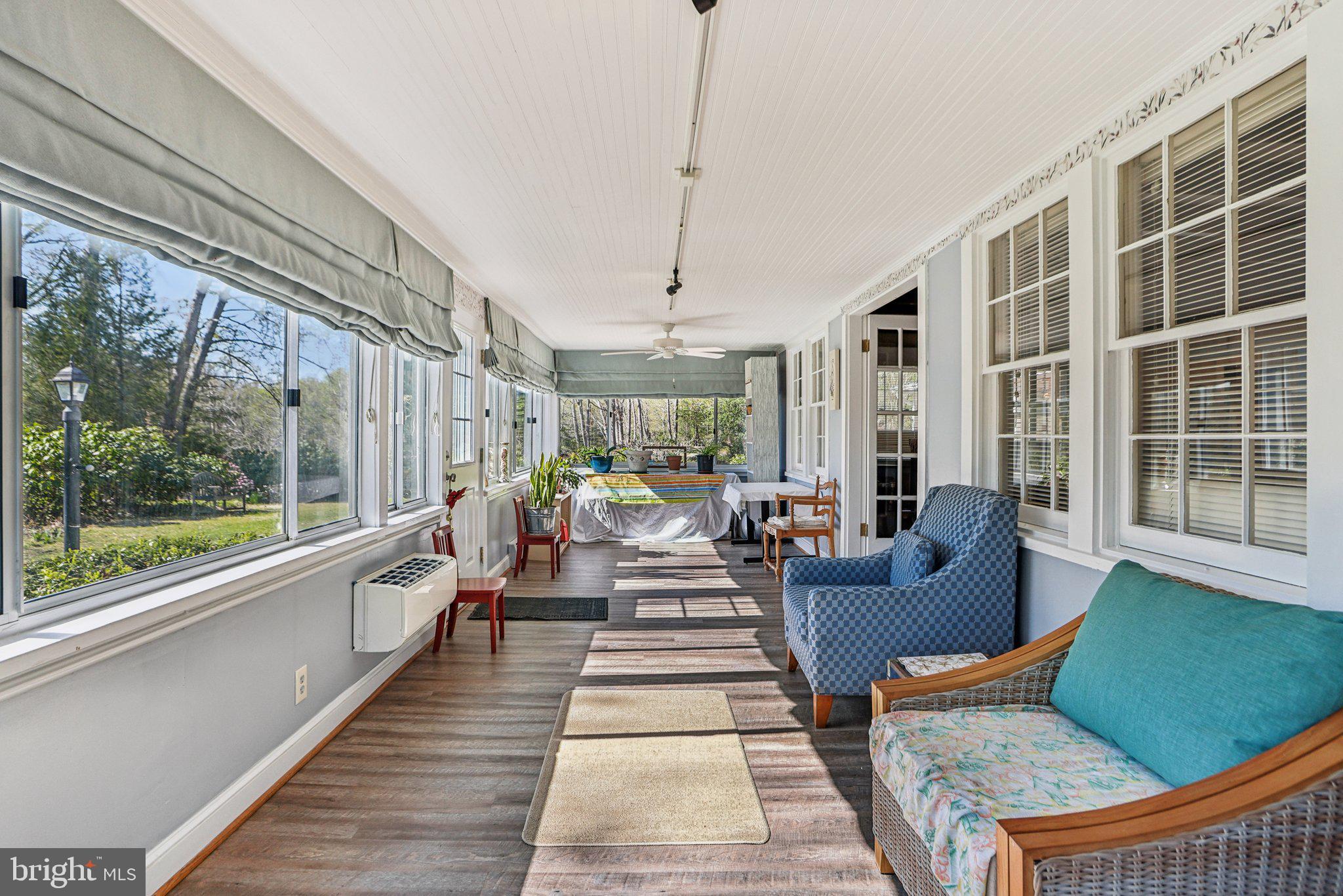 KINGSTON CREEK - Residential