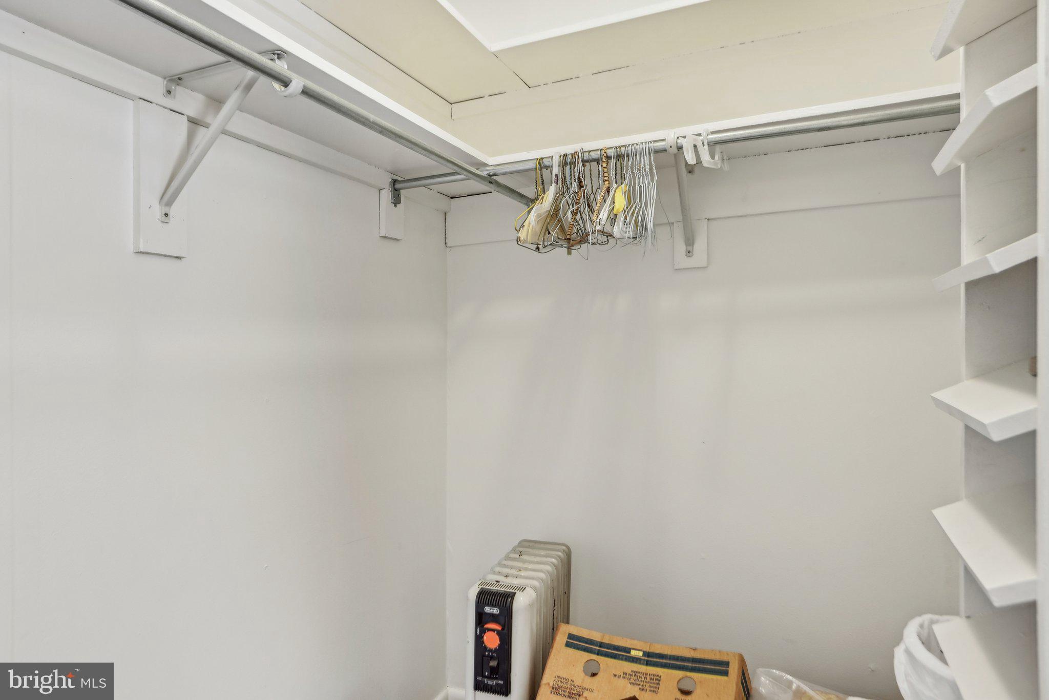 KINGSTON CREEK - Residential