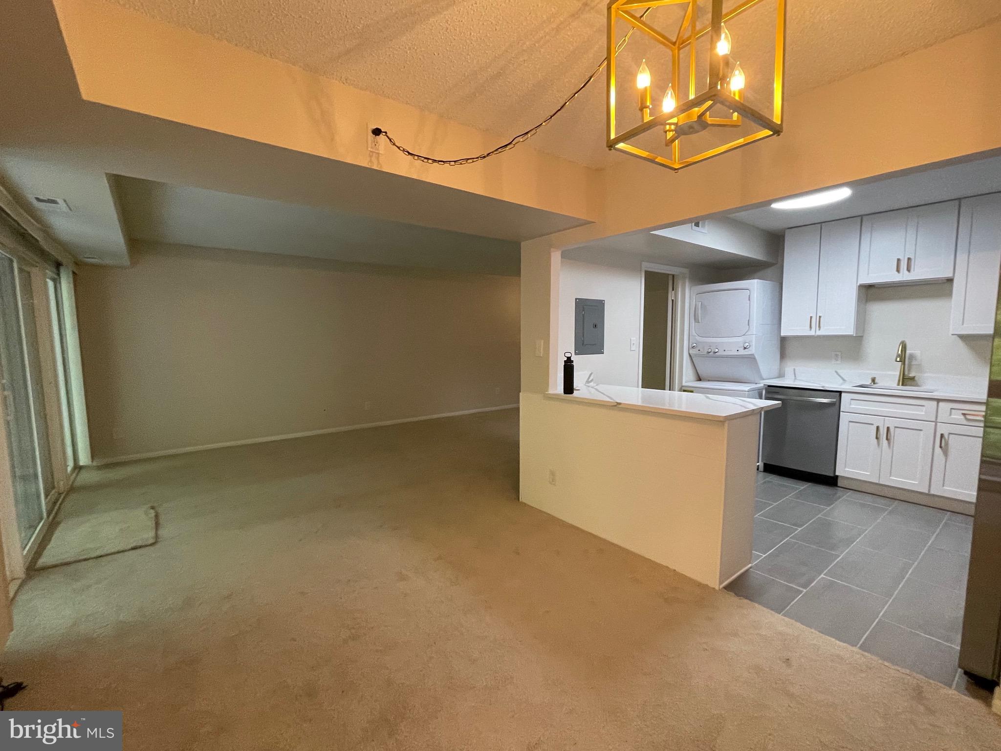 HUNTERS WOODS VILLAGE - Residential Lease