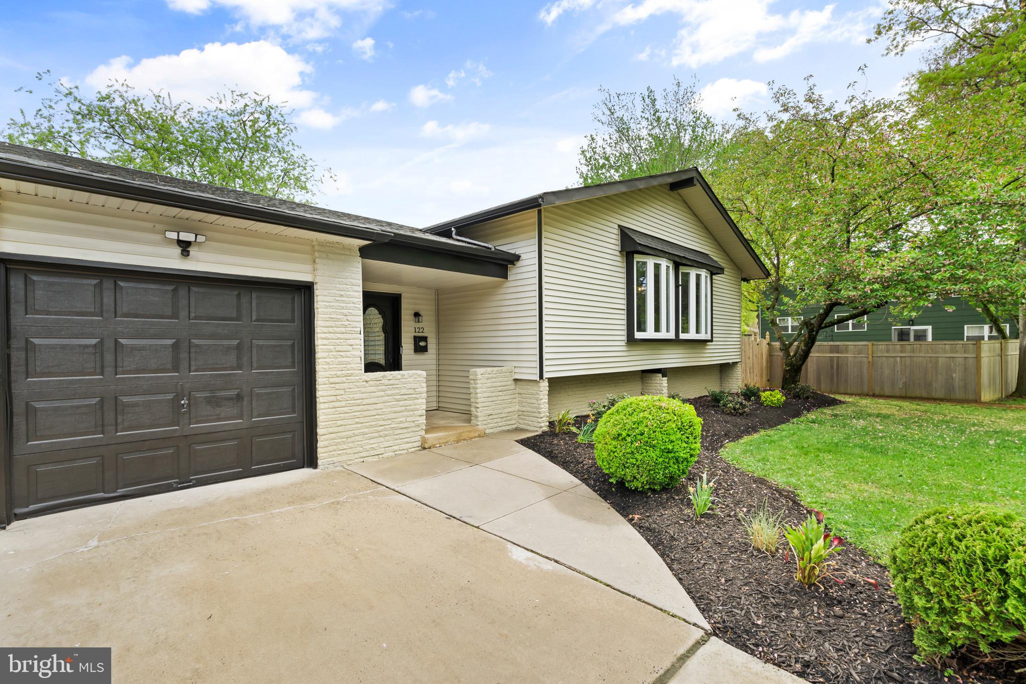 122 OXFORD PLACE