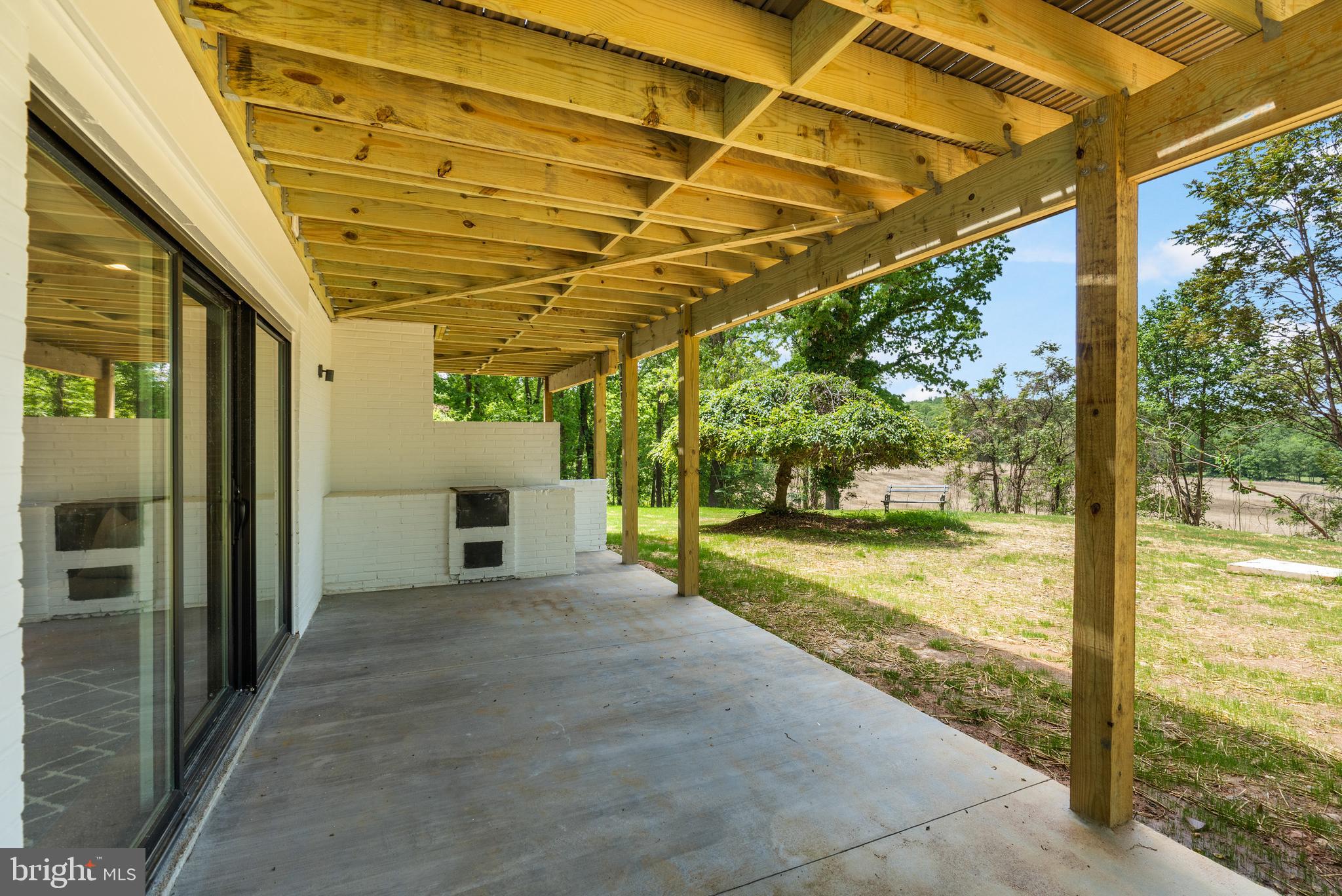 CAVESWOOD - Residential