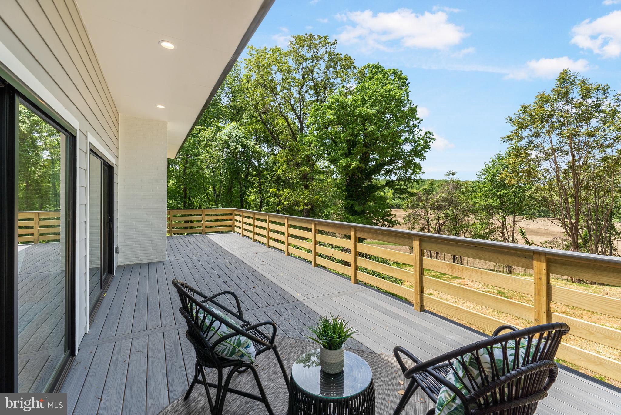 CAVESWOOD - Residential