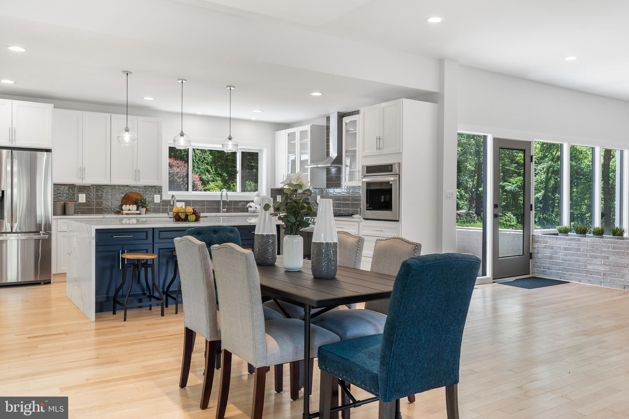 CAVESWOOD - Residential