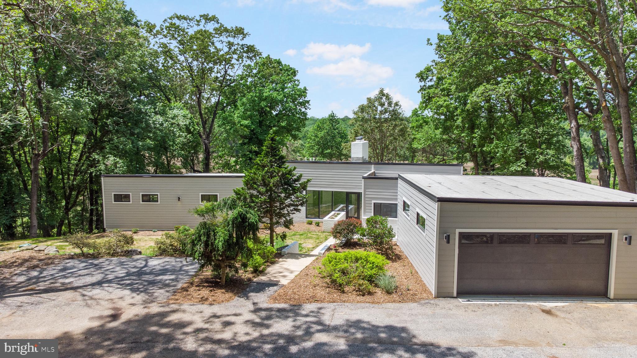 CAVESWOOD - Residential