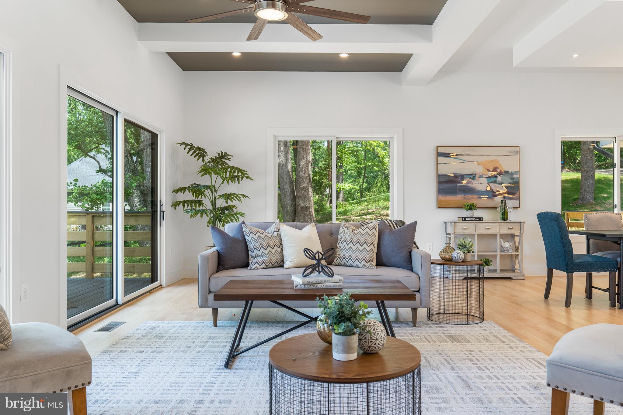 CAVESWOOD - Residential