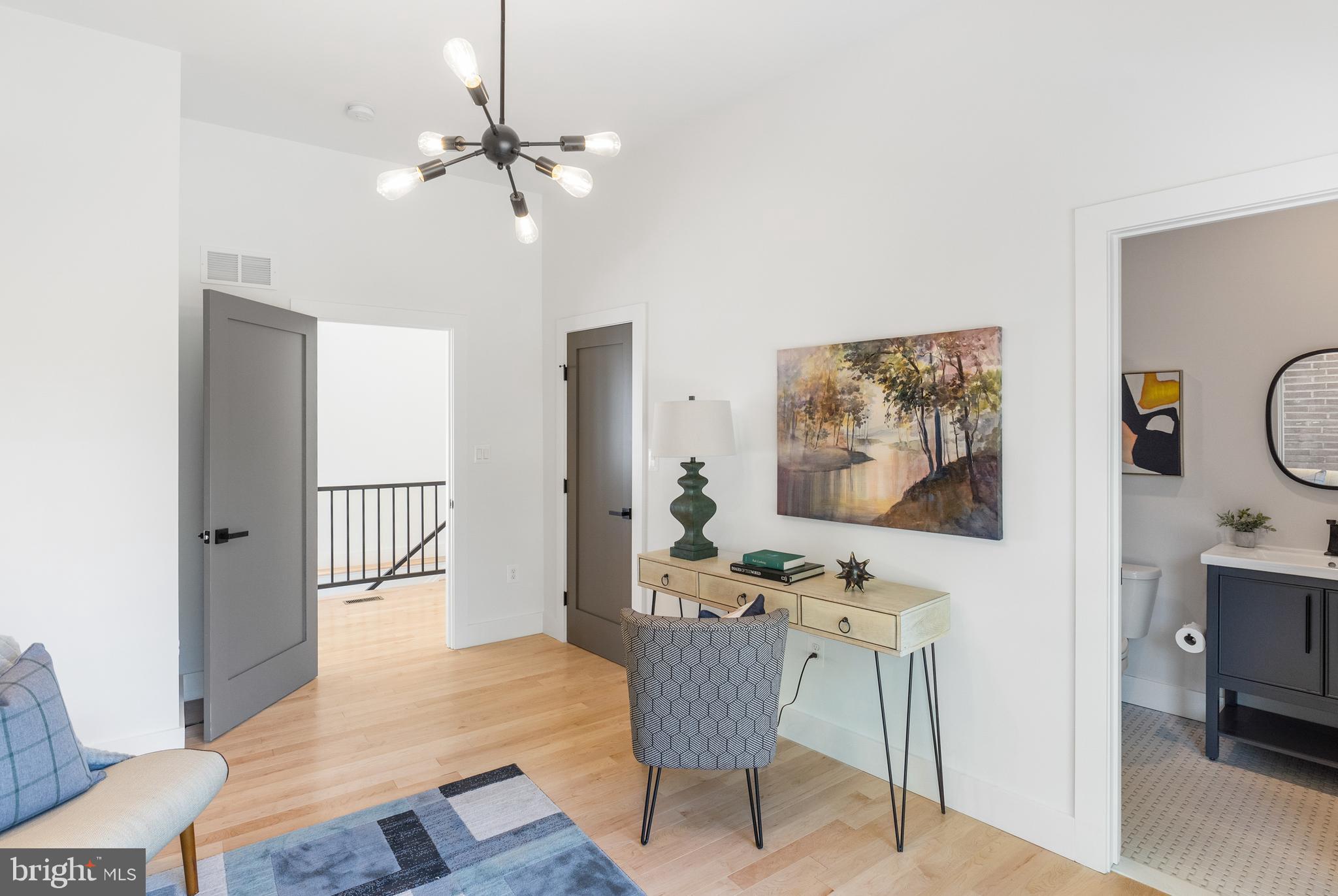 CAVESWOOD - Residential