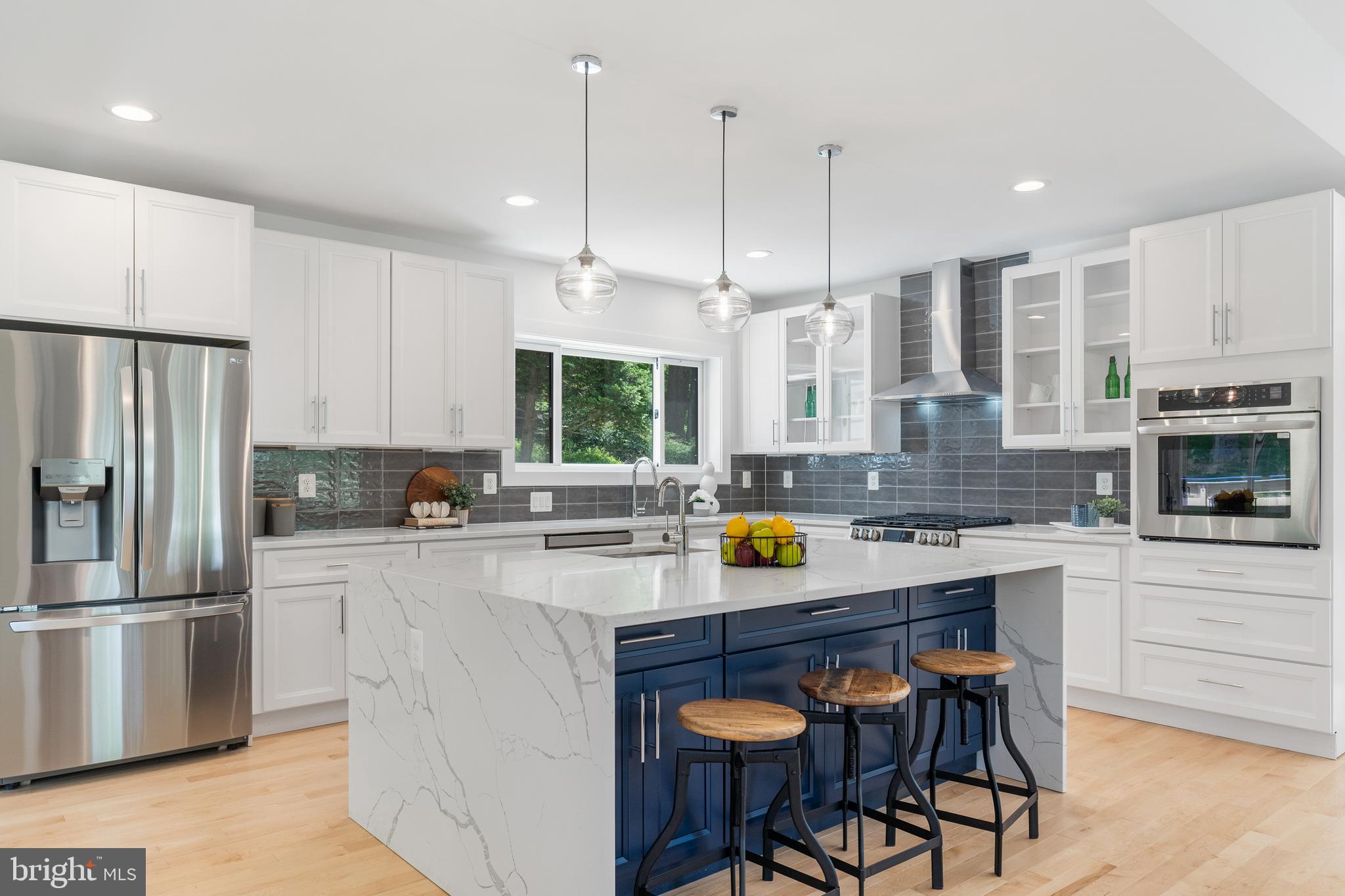 CAVESWOOD - Residential