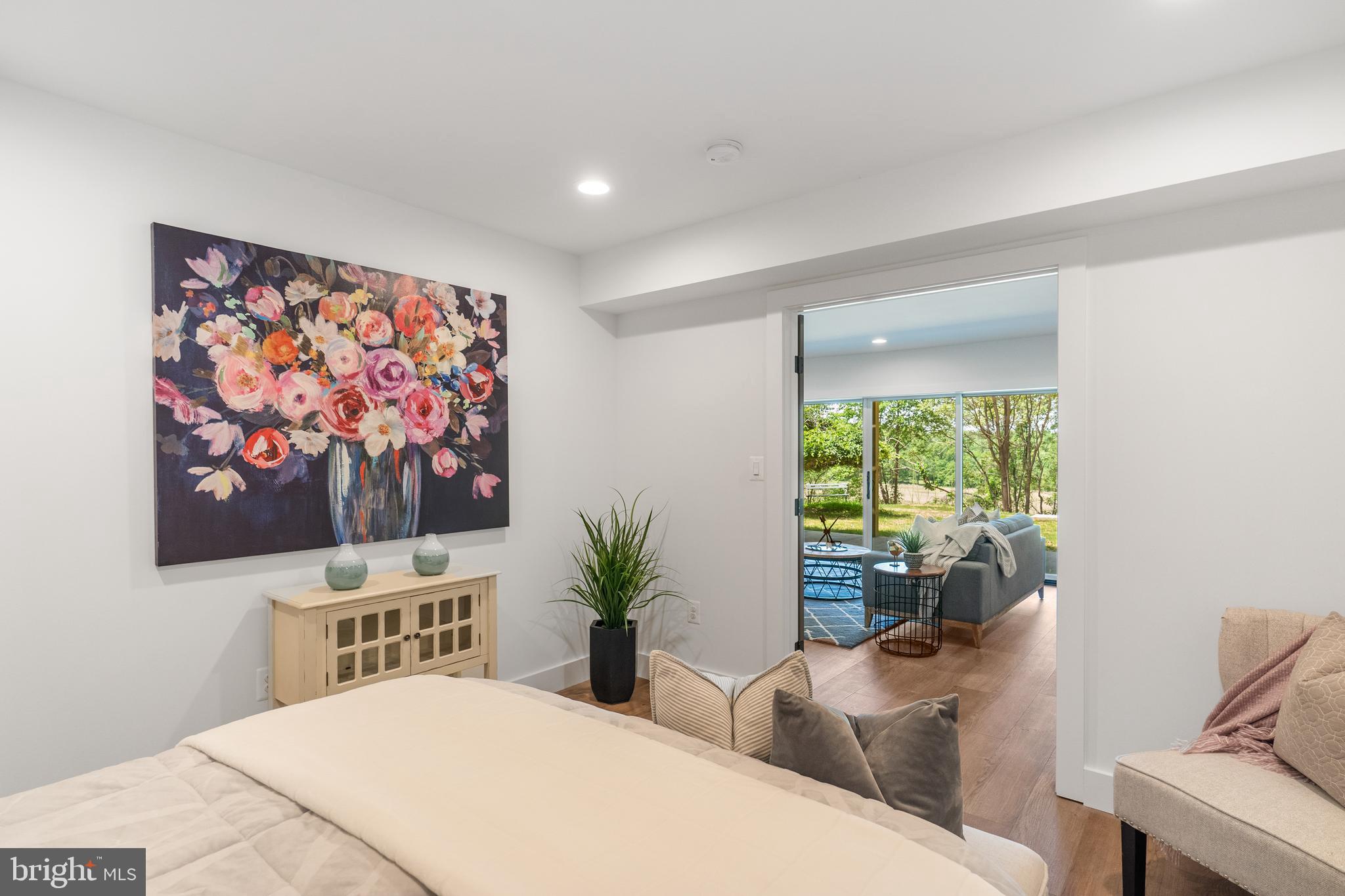 CAVESWOOD - Residential