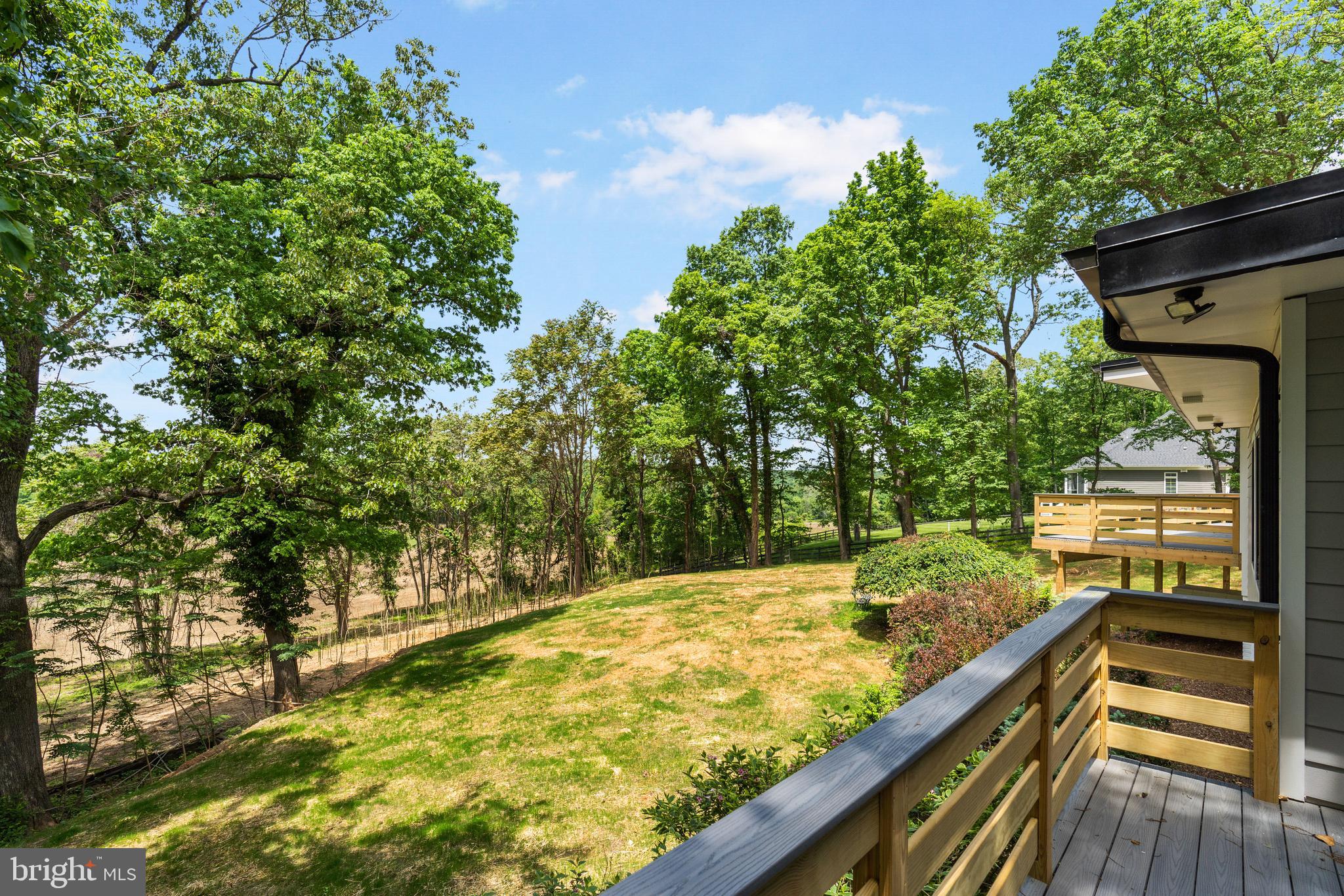 CAVESWOOD - Residential