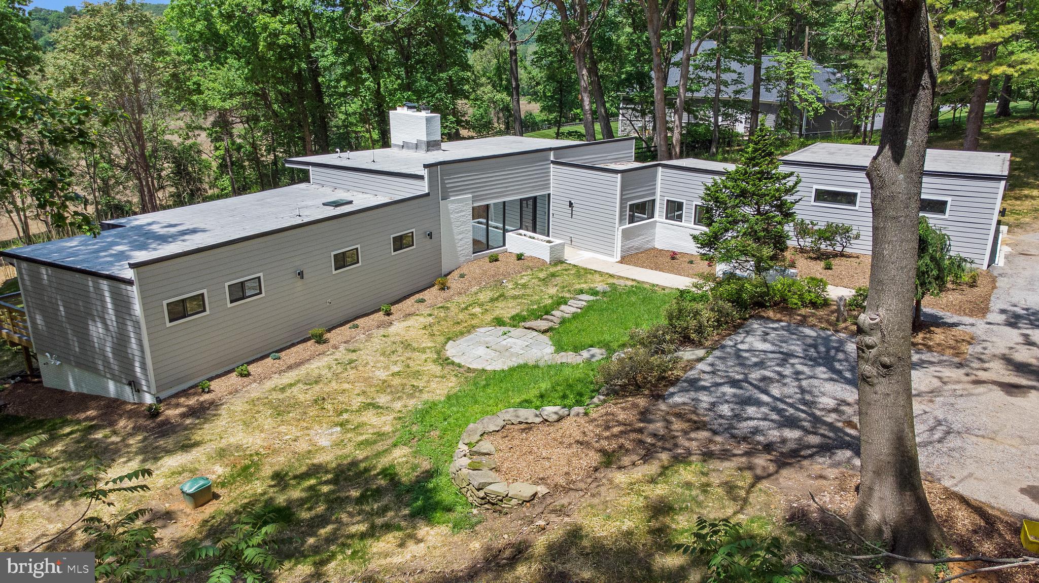 CAVESWOOD - Residential